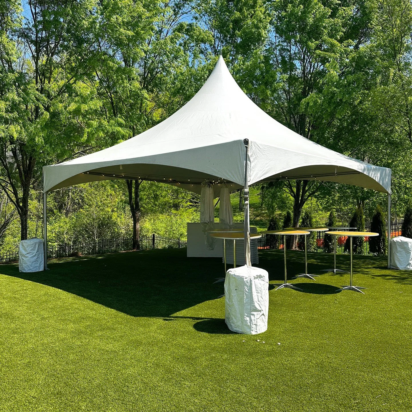 Weather stress? Not on our watch. ⛅️

Needing a last minute tent? Message us to check availability! 
&bull;
&bull;
#nashvilletentrentals #eventrentals #middletnevents #partyrentalsnashville #tent