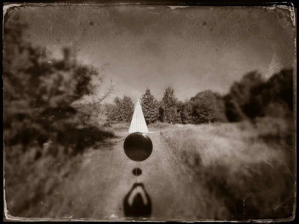 web Pointing north 1.jpg