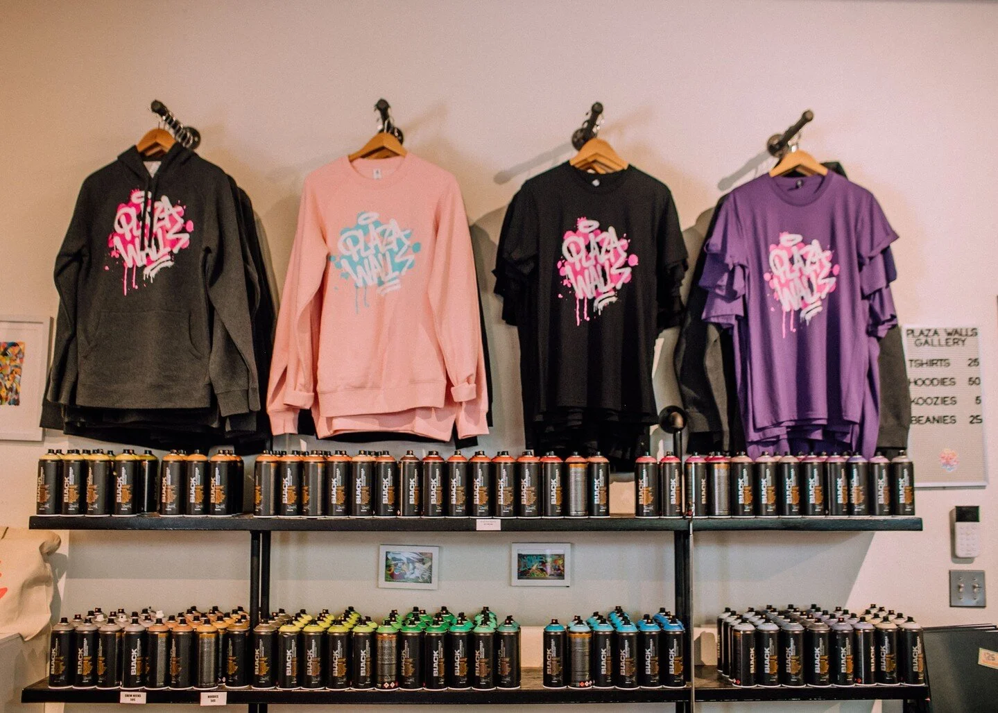 Last minute Valentine's Day shopping? Swing by and pick up something perfect for your artsy love and/or mural-obsessed homies. 🎨✨

We're open Wednesday to Saturday, 12-6, and Sunday 12-5. Can't wait to see you! 🥰

📸 : @giantclick

#MuralMagic #Pla