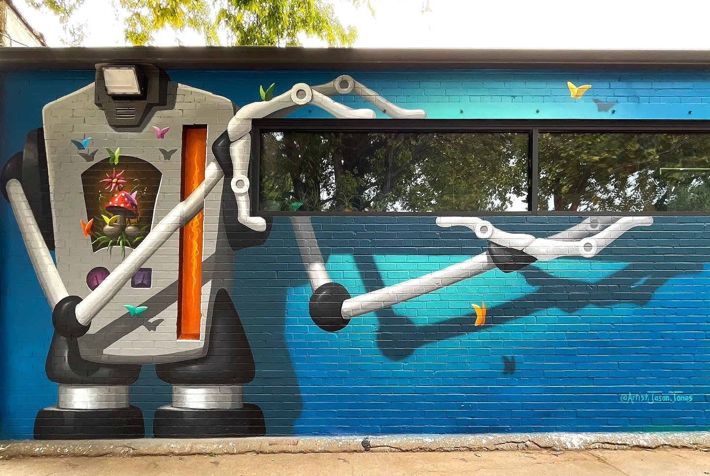 😜 HAPPY HUMP DAY 😜
Be sure to stroll through the @plazawalls alley to see this AWESOME mural created by @artistjasonjones for the 2023 Plaza Walls Mural Expo! Jason is an artist and muralist from Fayetteville Arkansas and he brought some FUN CREATI