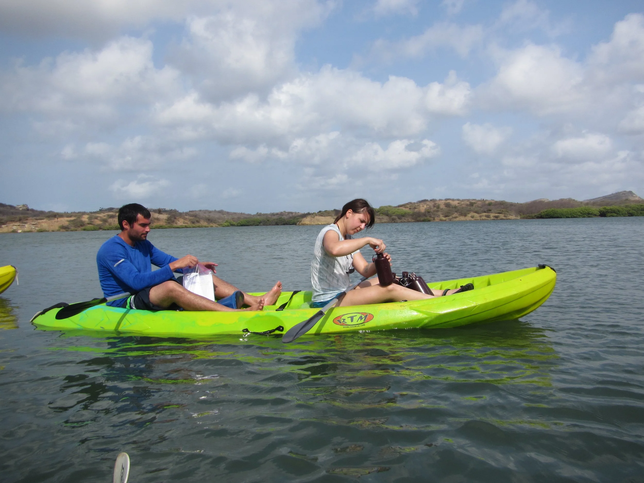 curacao_7_KH_MHsamplingKayak.JPG
