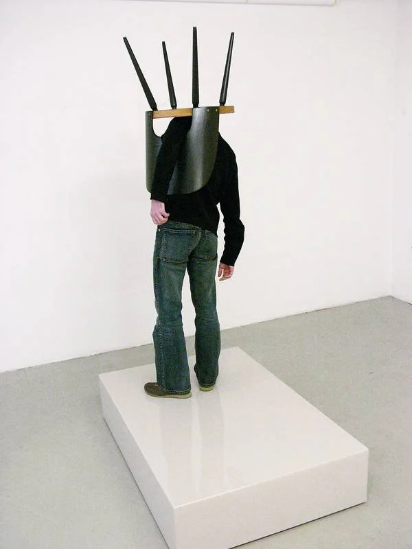 Erwin Wurm, One Minute Sculptures