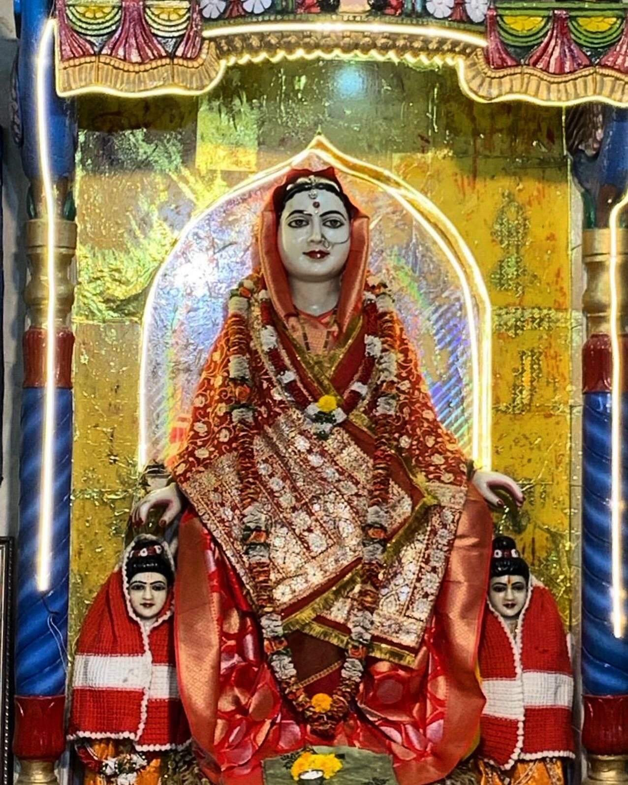 The Appearance Day of Two Great Vaishnavis!

May 16th, 2024, marks the auspicious appearance of two great Vaishnavi personalities: Sita Devi and Jahnava Devi. These are role models for Urban Devis aspiring to the devotional path of bhakti.

Lord Krsn