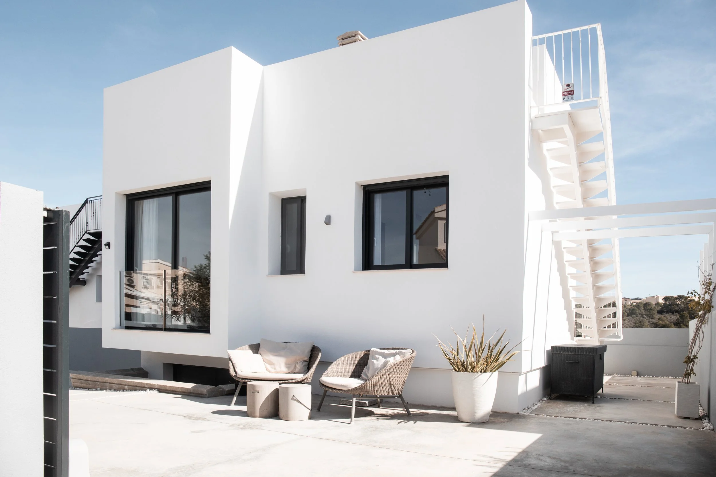 Exclusive modern villa design with terrace styling by Studio Property & Object – architectural photography of a completed project