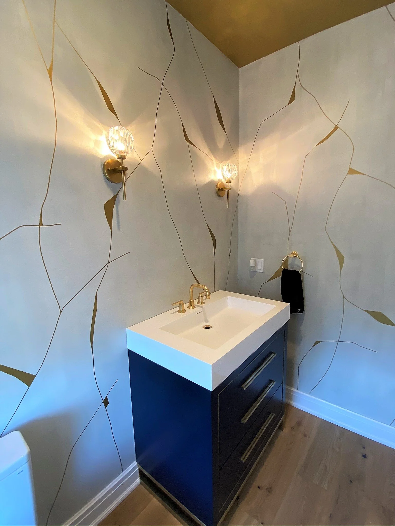 Powder Room.jpeg