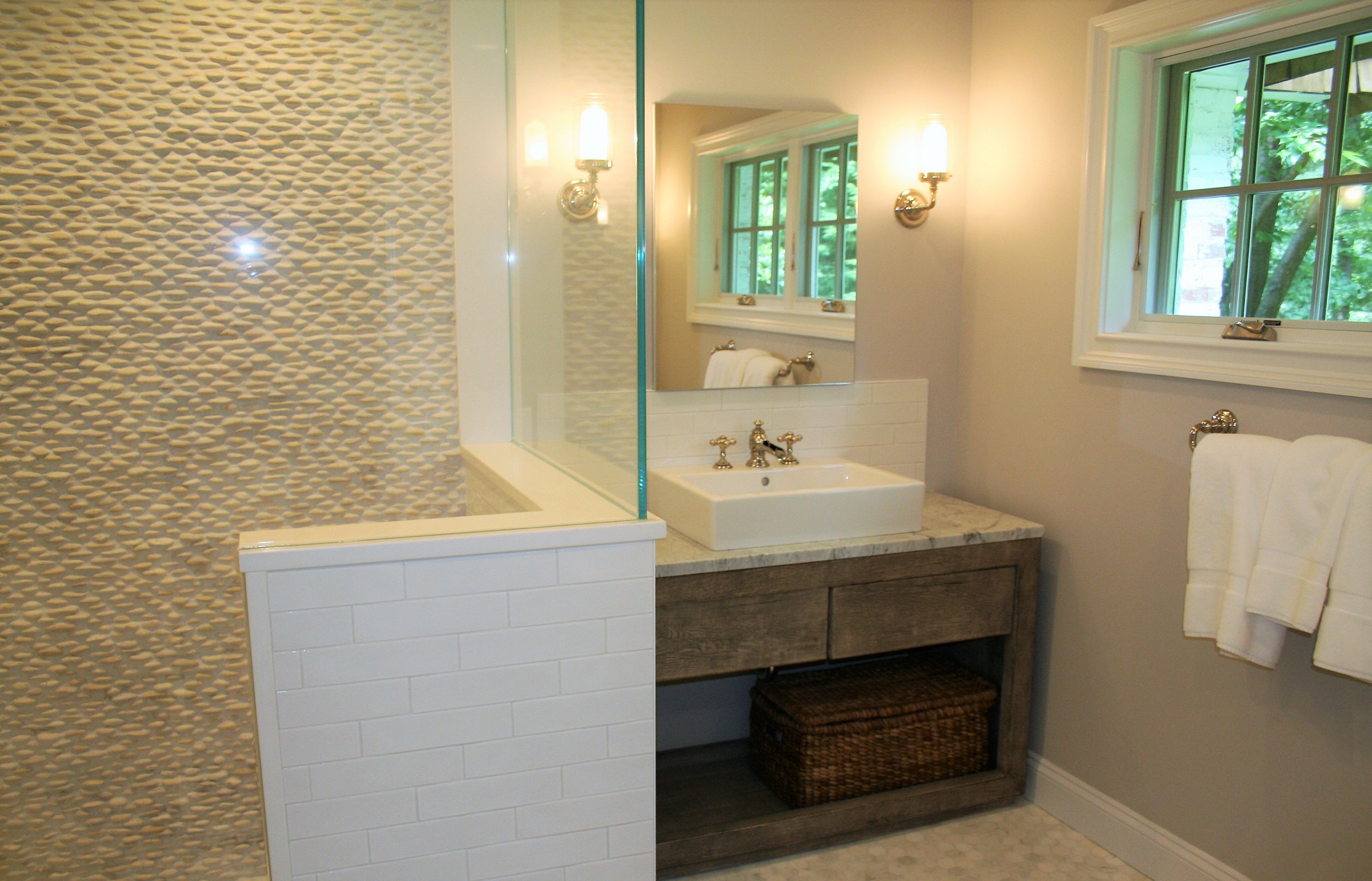 Vanity with Shower.jpg
