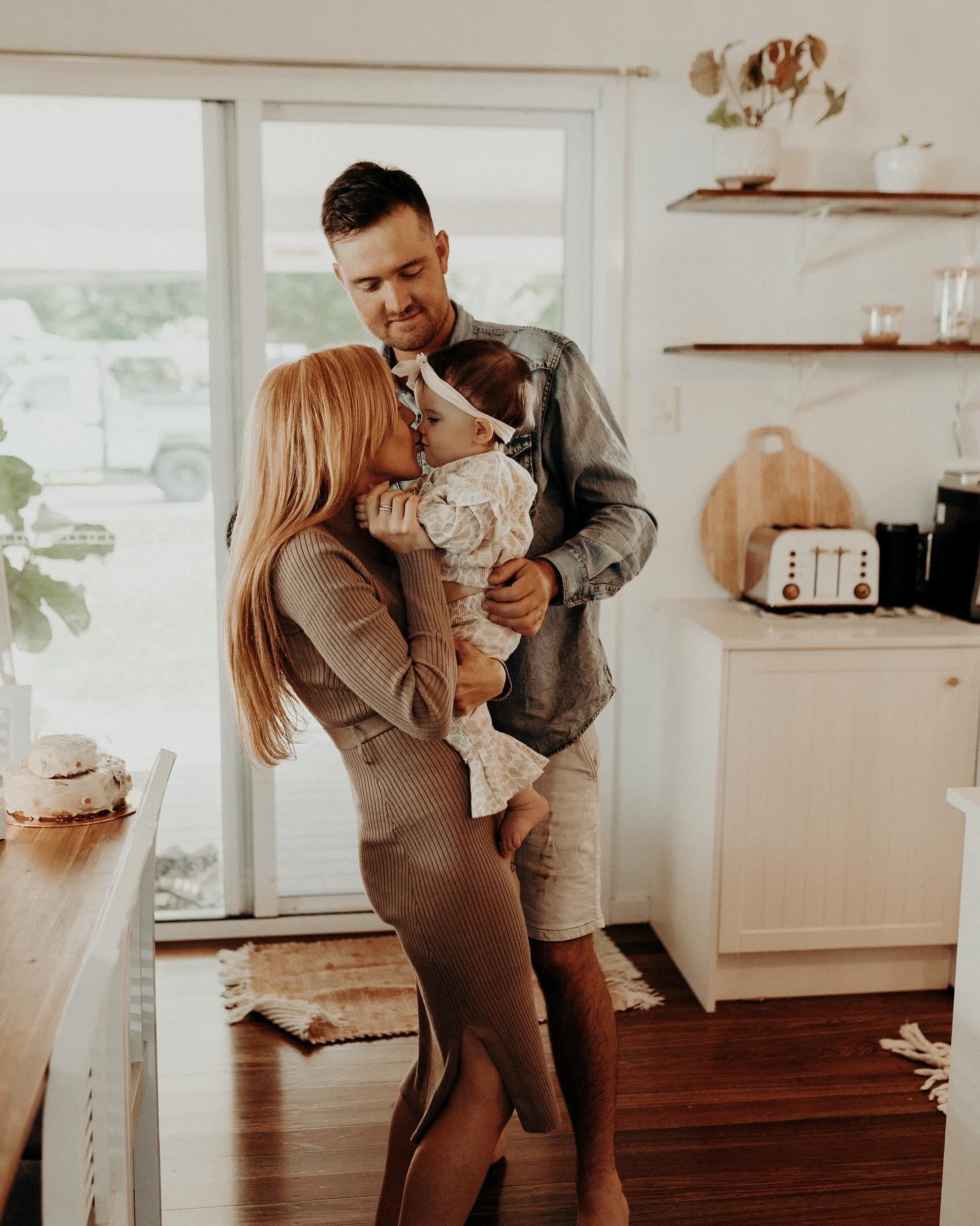 Family session at your home 🤍 
Where kids feel comfortable the most. 

Not long and this little one will be two 🫢 

www.wildwillowphotography.com.au

#sunshinecoast #sunshinecoastnewbornphotographer #sunshinecoastnewbornphotography #sunshinecoastma