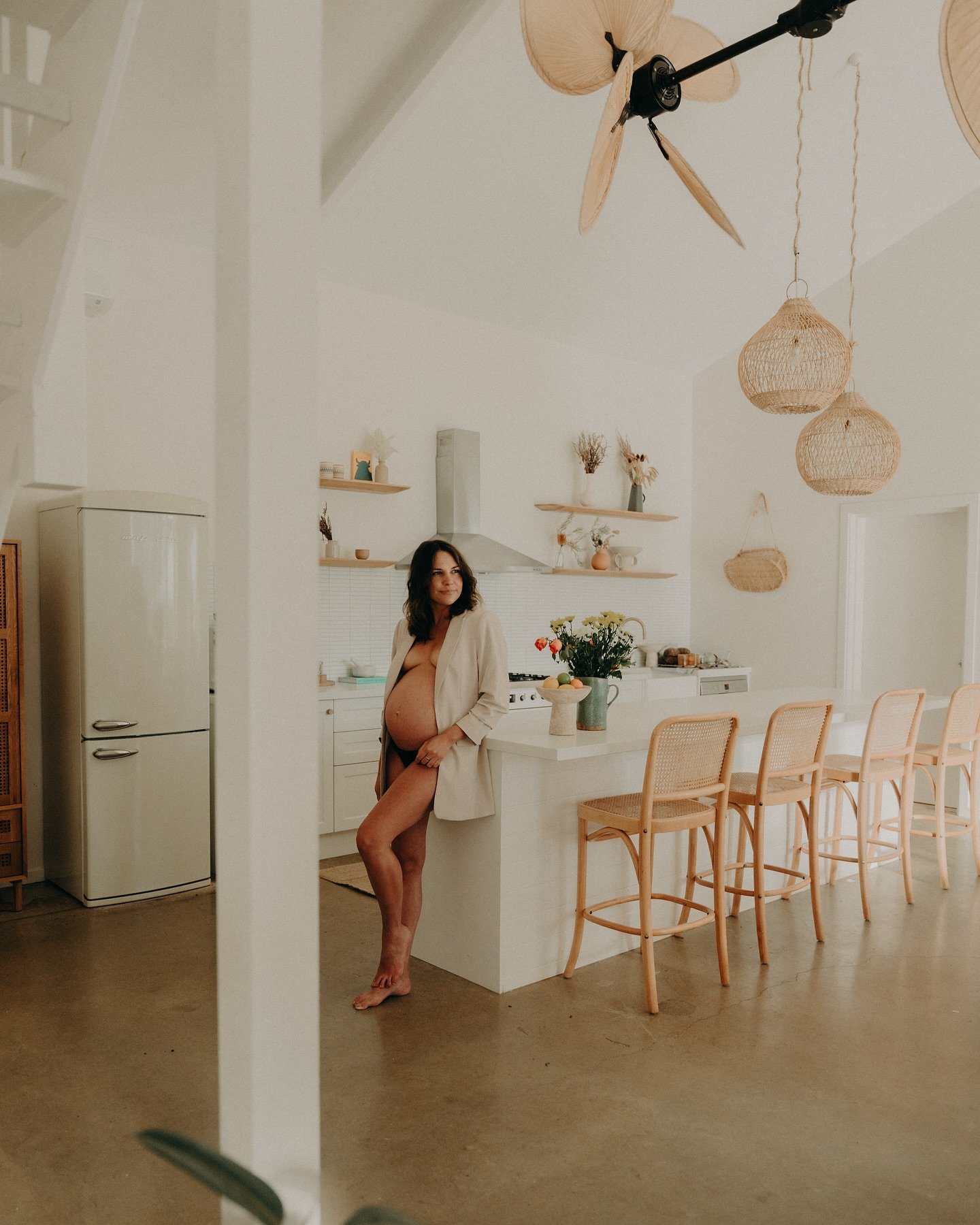 Some more stunners from the weekend retreat in Byron Bay 🌵🤍 

Creative Credit @photographybycassy_ 

#brisbanephotographer #sunshinecoastphotographer #noosaphotographer #sunshinecoastmummas #sunshinecoastnewbornphotographer #motherhood #bumpside #m