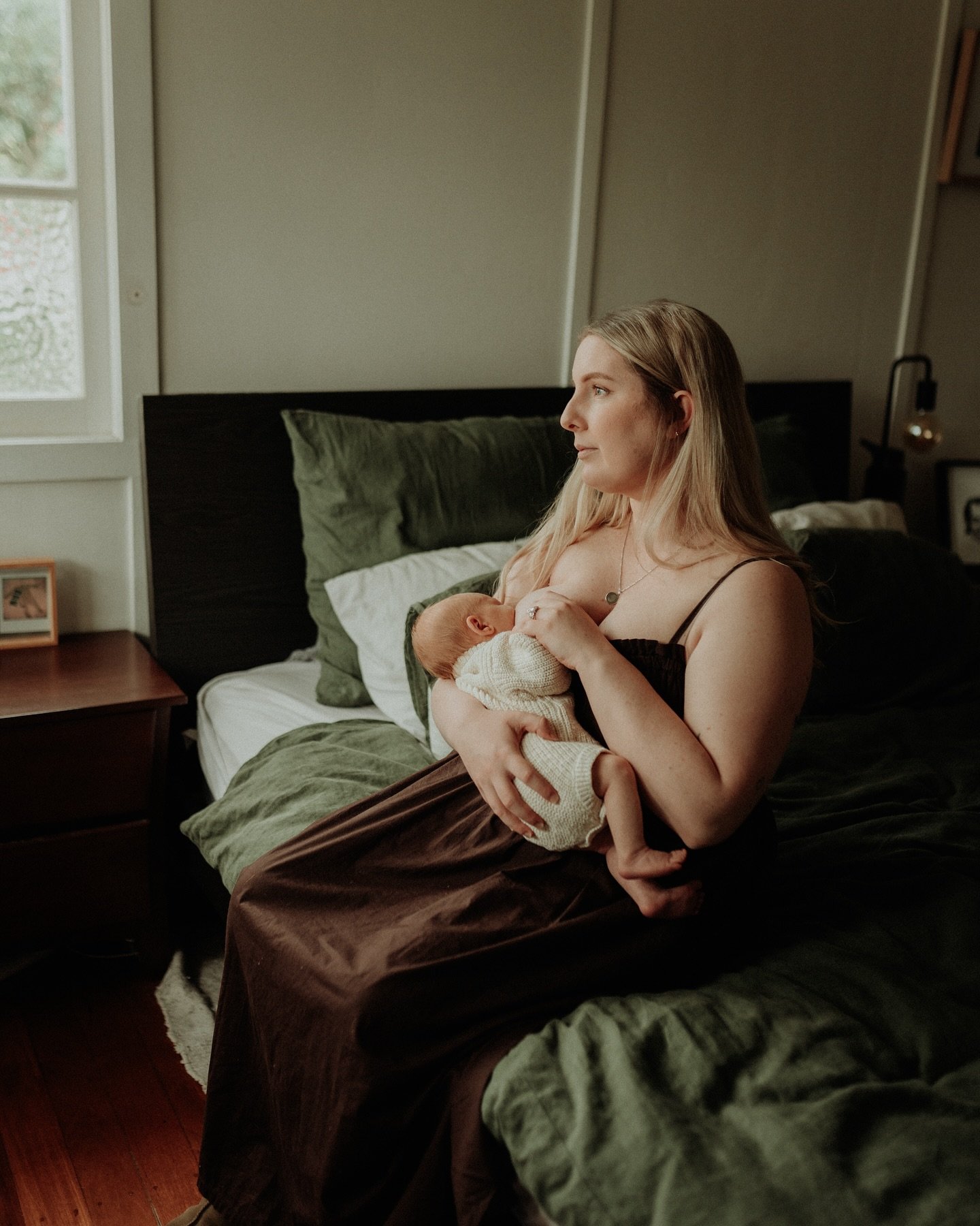 Loved capturing this beautiful family 
in their home so much 🤍 

A little reminder to secure your newborn session before baby is born to not miss out on capturing your little one. 

September is a busy month which Christmas babies arriving 😍 

#sun