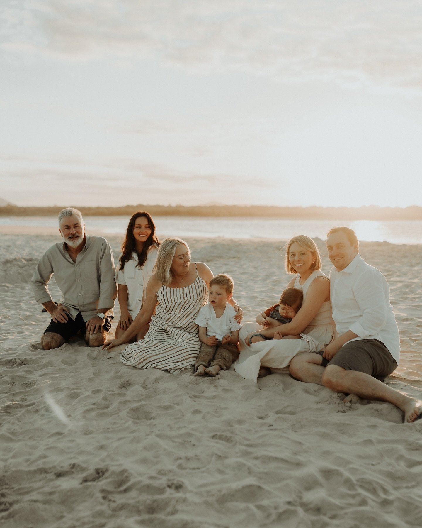 There is no better excuse to get family photos taken when everyone is together 🤍 

#noosaphotographer #brisbanephotographer #sunshinecoastphotographer #familygoals #familytime #memories #downmemorylane #goldenhour #noosahinterland #noosaville #famil