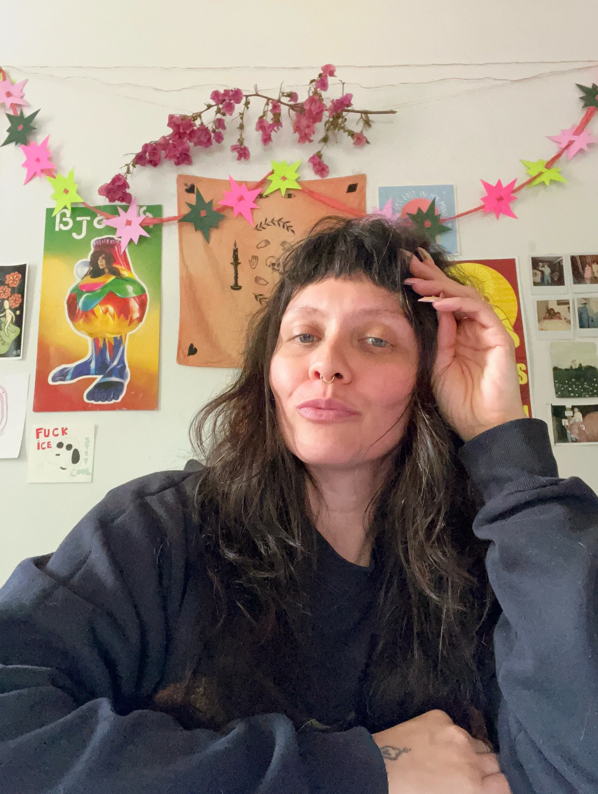 Hi hi hiiii cuties! 

My books for readings have officially closed ✨. I&rsquo;ll be taking a little break from 1:1s and will reopen in july. I&rsquo;m really looking forward to using this time to recenter, deepen into my practices, create, and grow a