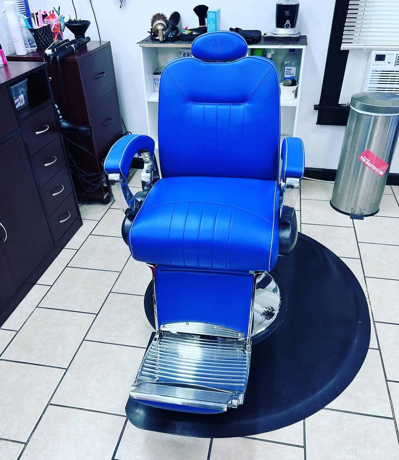 The Electric Owl Evansville Hair Salon