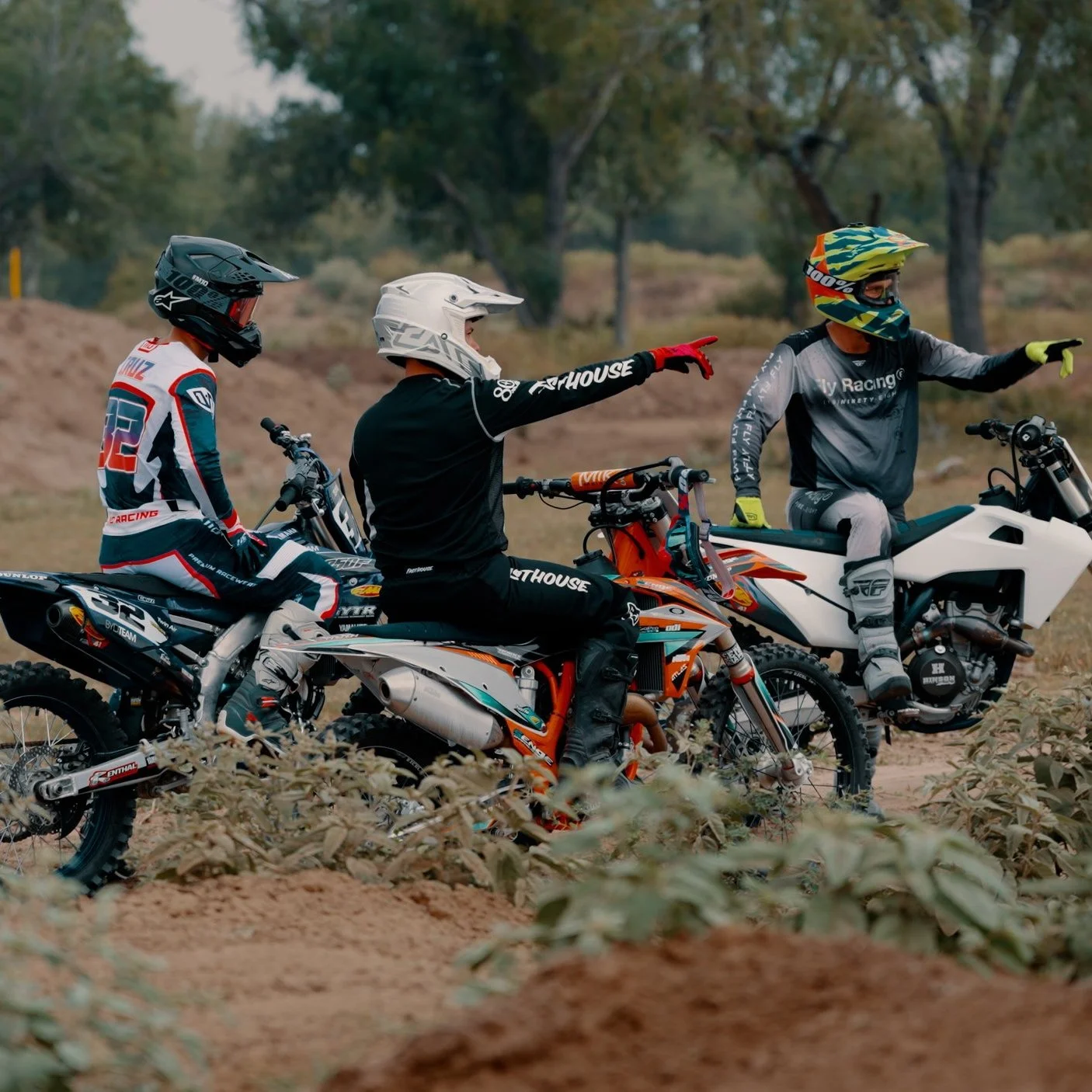 Sequence 01.00_01_45_24.Still003.jpg