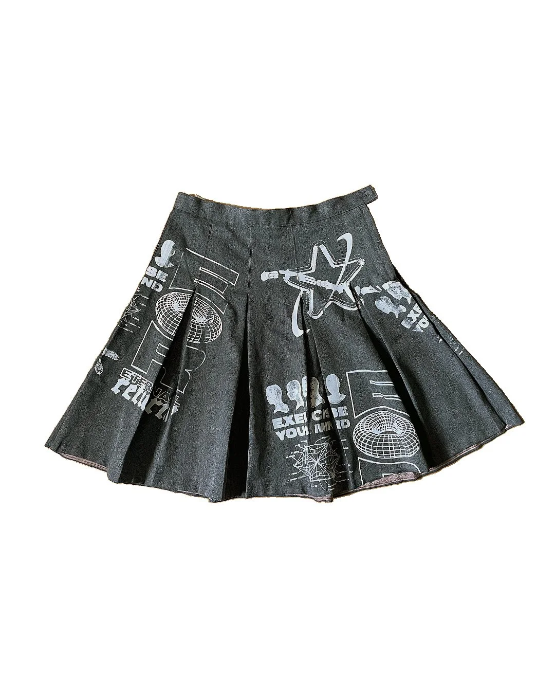 Allover Print Pleated Mid-Length Skirt- Grey