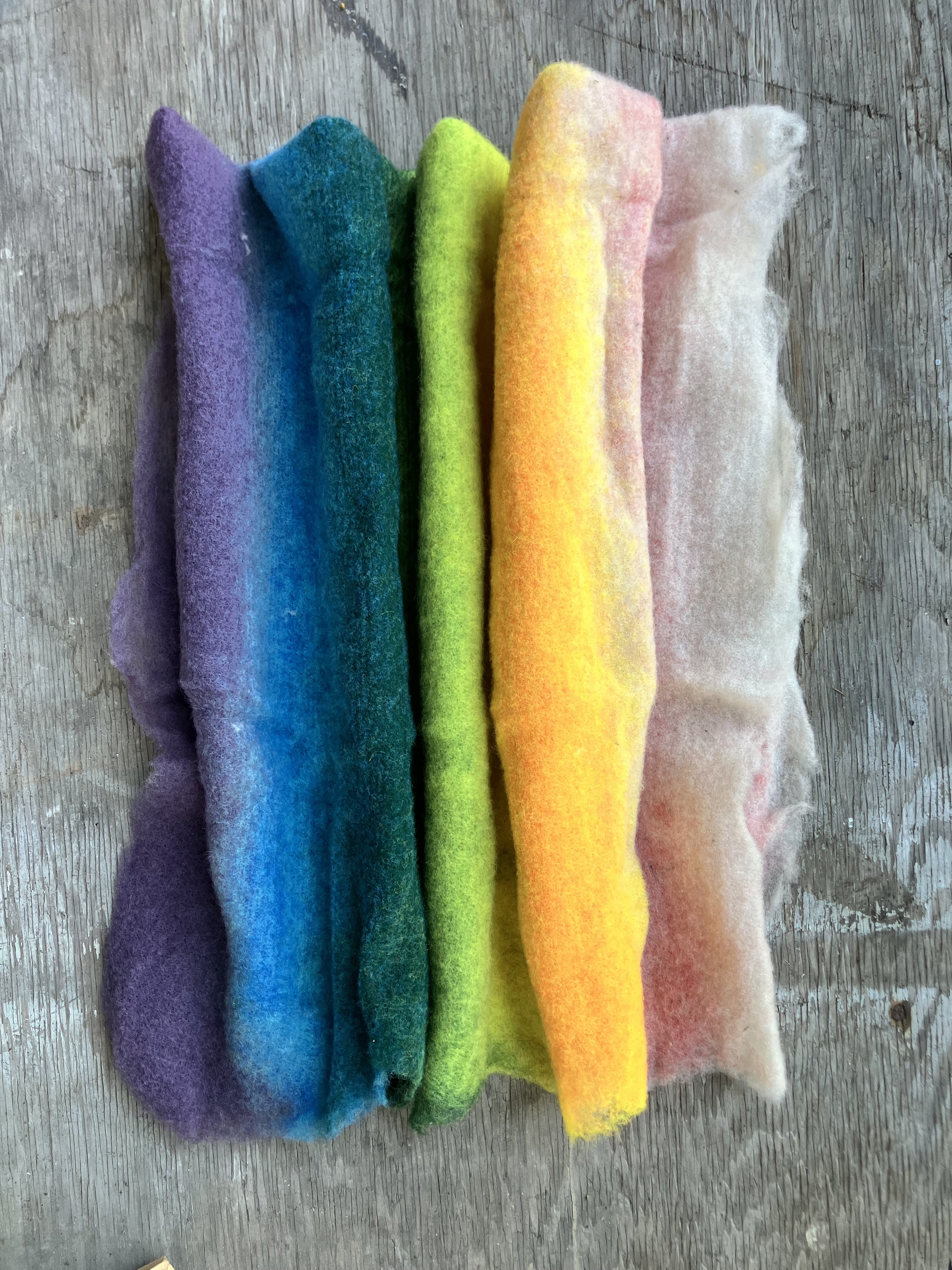 Rainbow felt 2.png