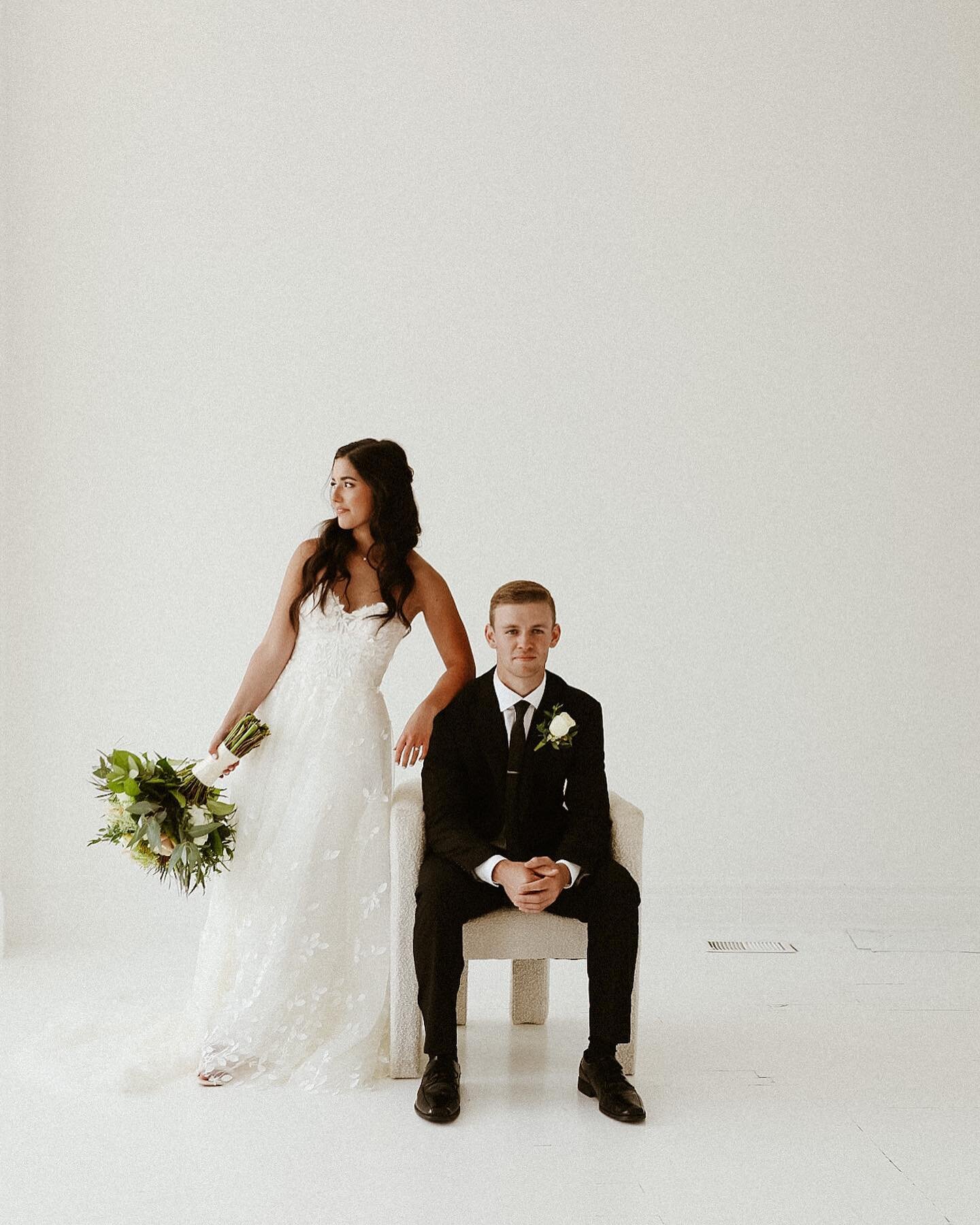 a wedding day that was simple &amp; full of so much joy 🤎

lauren &amp; christian were just the sweetest. they were so laid back and just enjoyed the day. even with a rainy morning it turned into the most beautiful day. 

#cincinnatiwedding #cincinn