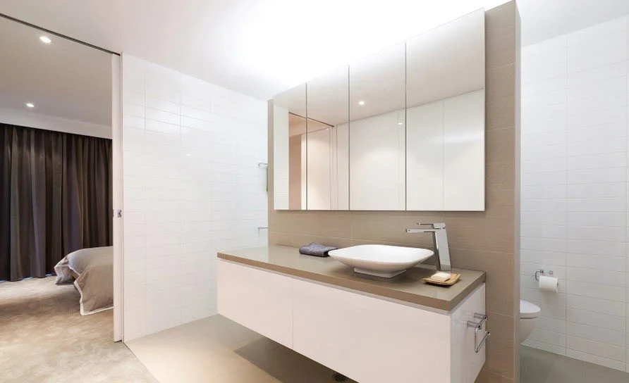 Ambassador Ensuite.jpg