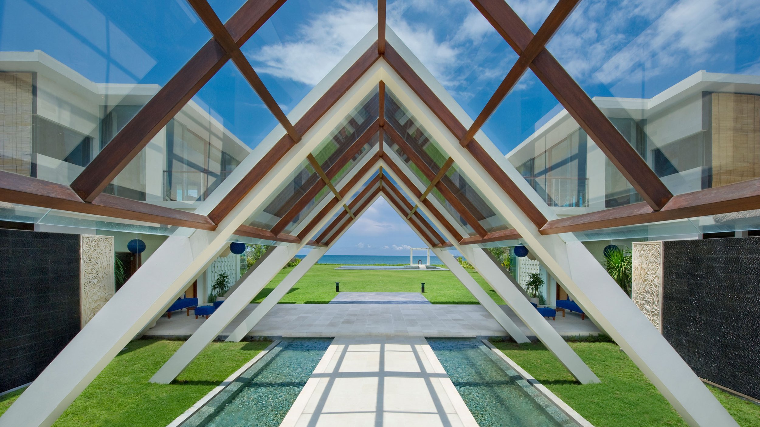 Striking Modern Architecture, Image from Phalosa Villa website