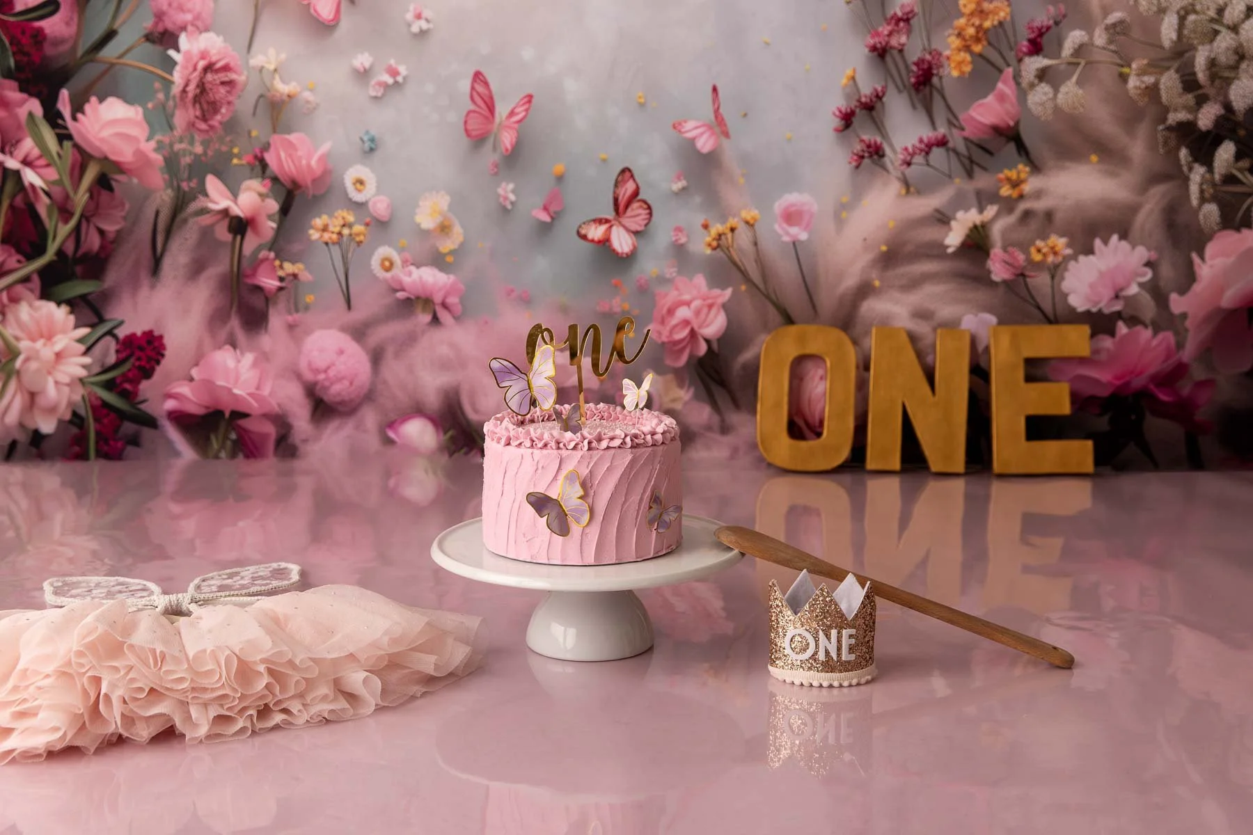 Cake smash butterflies theme cake