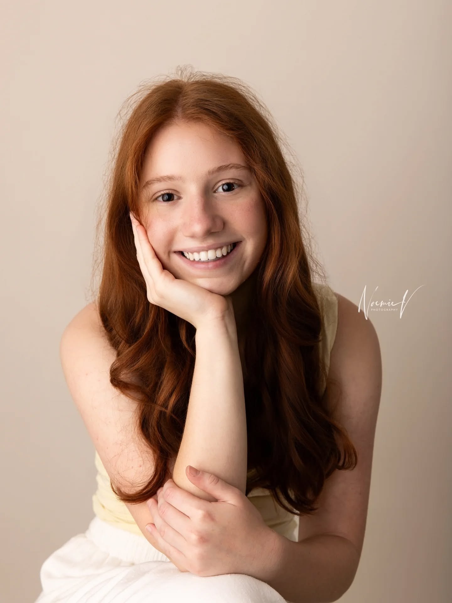 Talented artistic teens coming to my studio for their portfolio update and headshots! 1) we have a lot of fun 2) we get beautiful results!
PS: during April holidays I'll run some teens mini sessions, message me if you want to register or the infos!