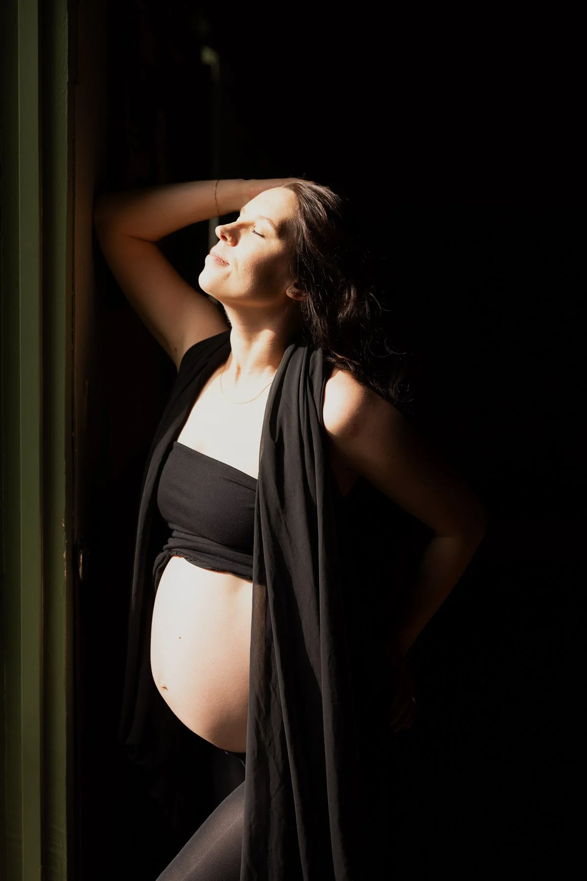 Mini & Me, expecting mother photoshoot in natural light 