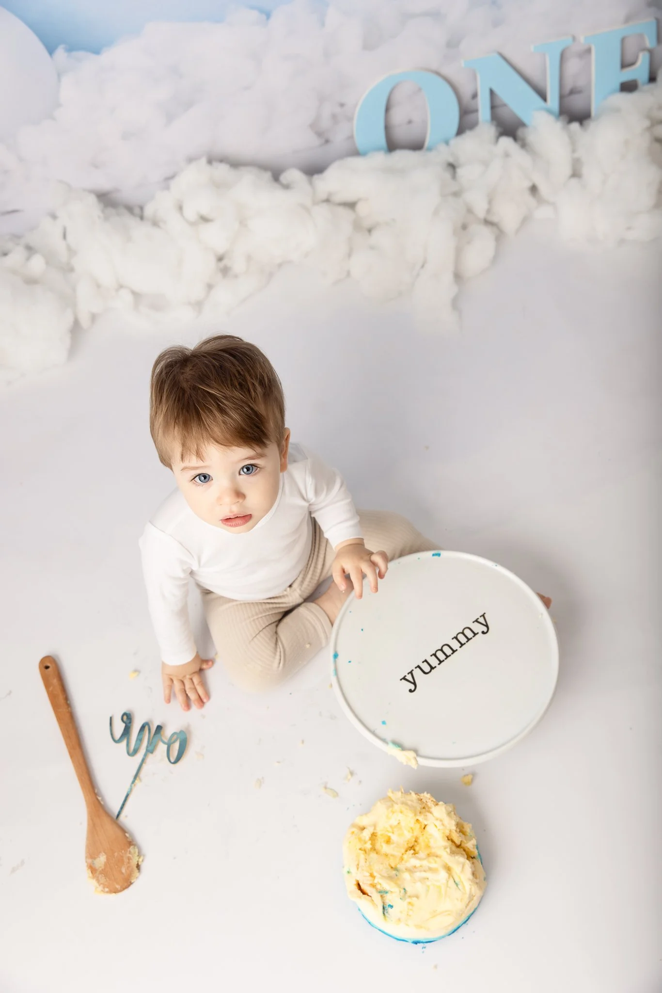 Cake smash photographer Sydney Inner West
baby and cake smash fallen off