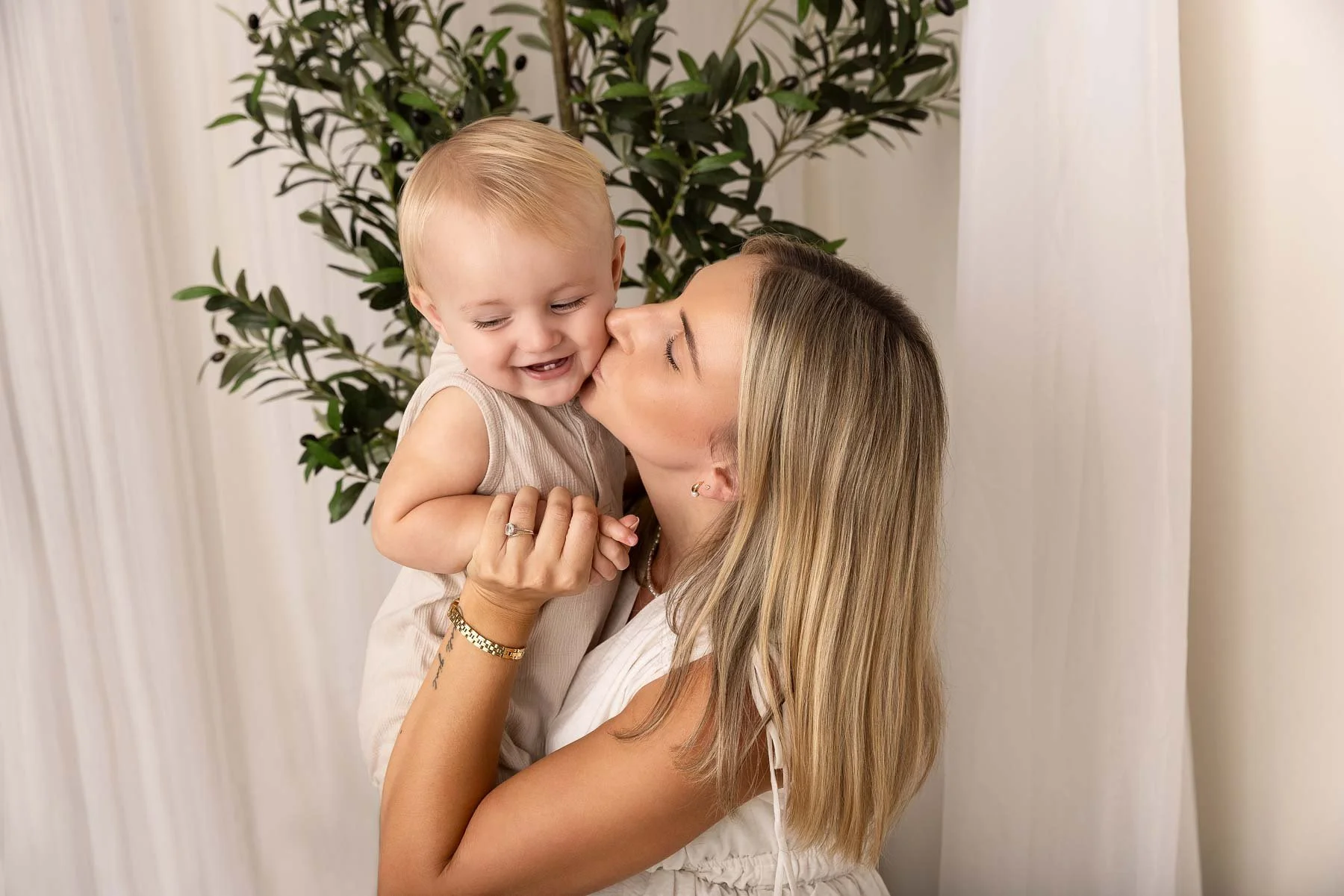 Family photographer Sydney North Shore Mother's Day sessions