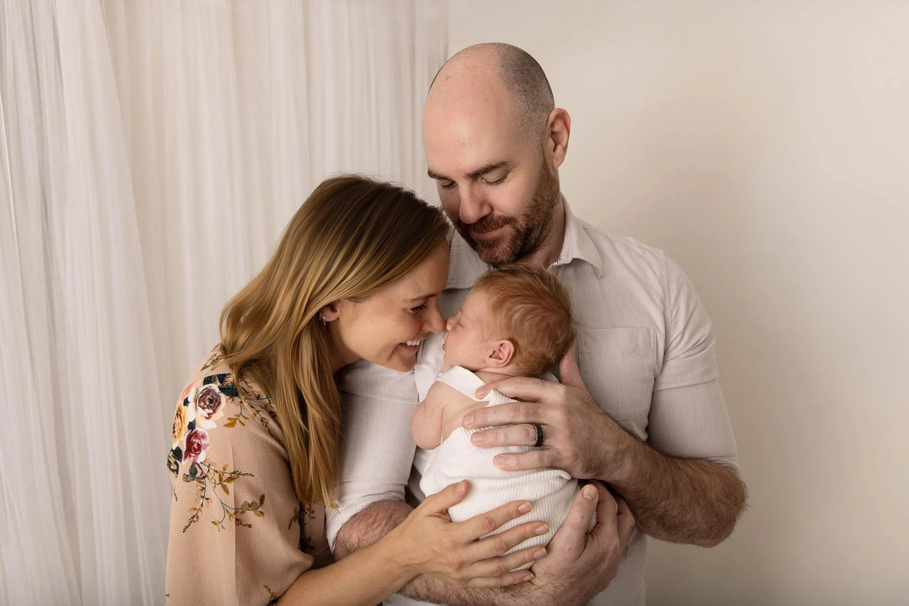 Noemie Vonthron Photography Newborn North Shore Photographer family portrait