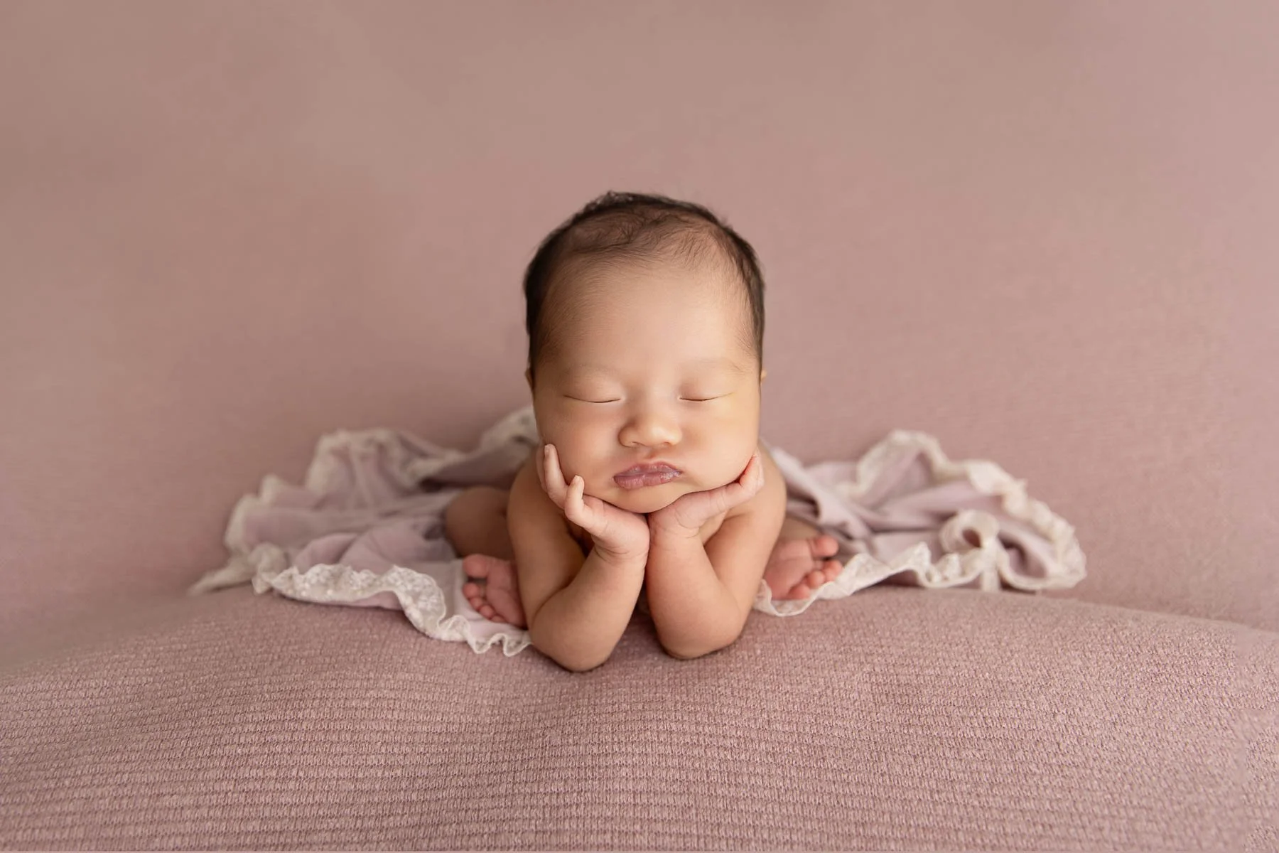 Newborn photographer Sydney North Shore Awards winning