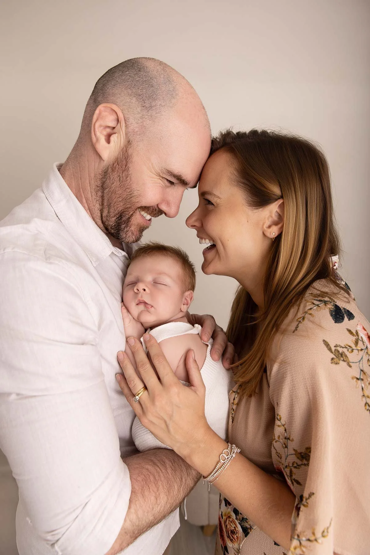 Noemie Vonthron Photography Newborn North Shore Photographer family portrait