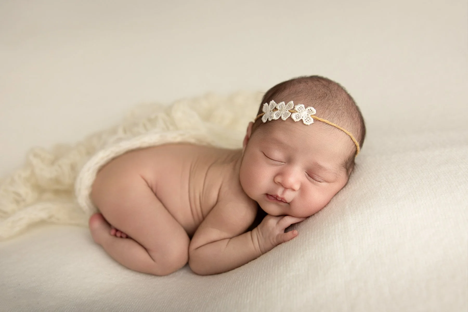 bum up pose with lace newborn photographer North Shore