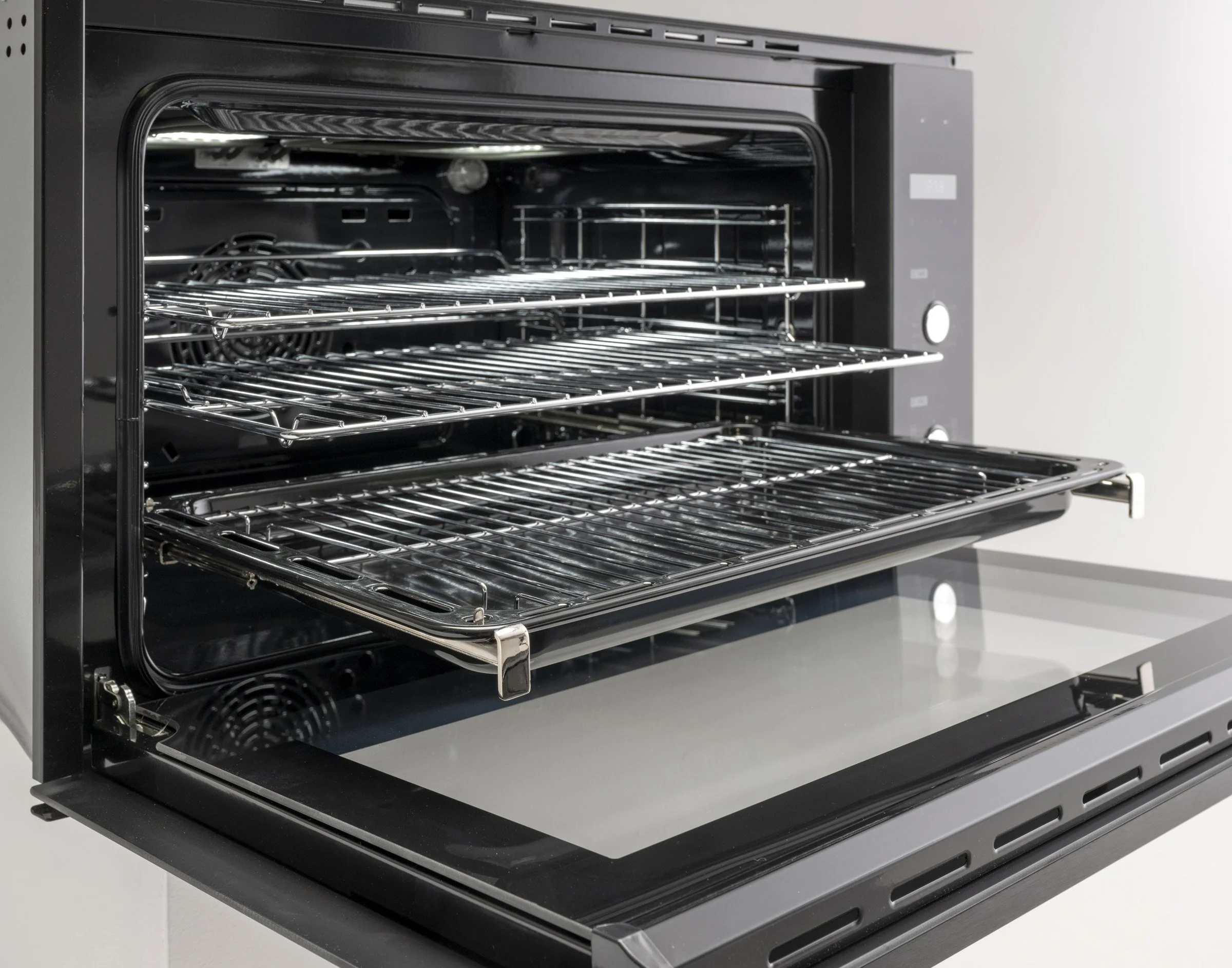 OE90O9B1 - Racks.jpg