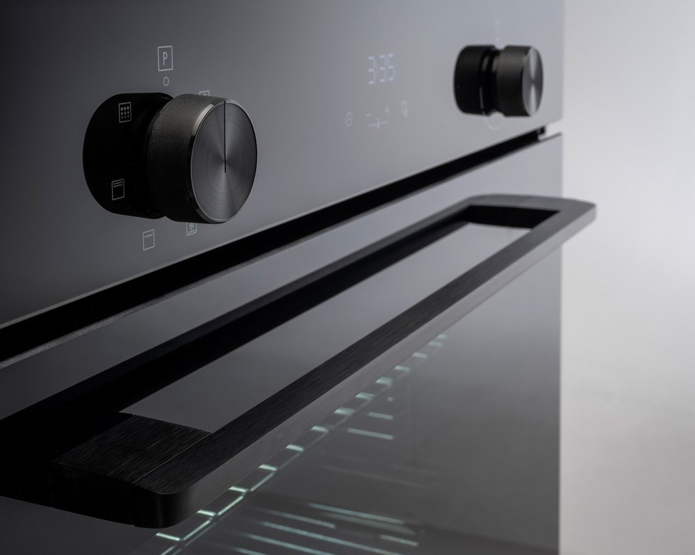 60cm Pyrolytic Multifunction Oven – EO606VPYBK — Detail view 2