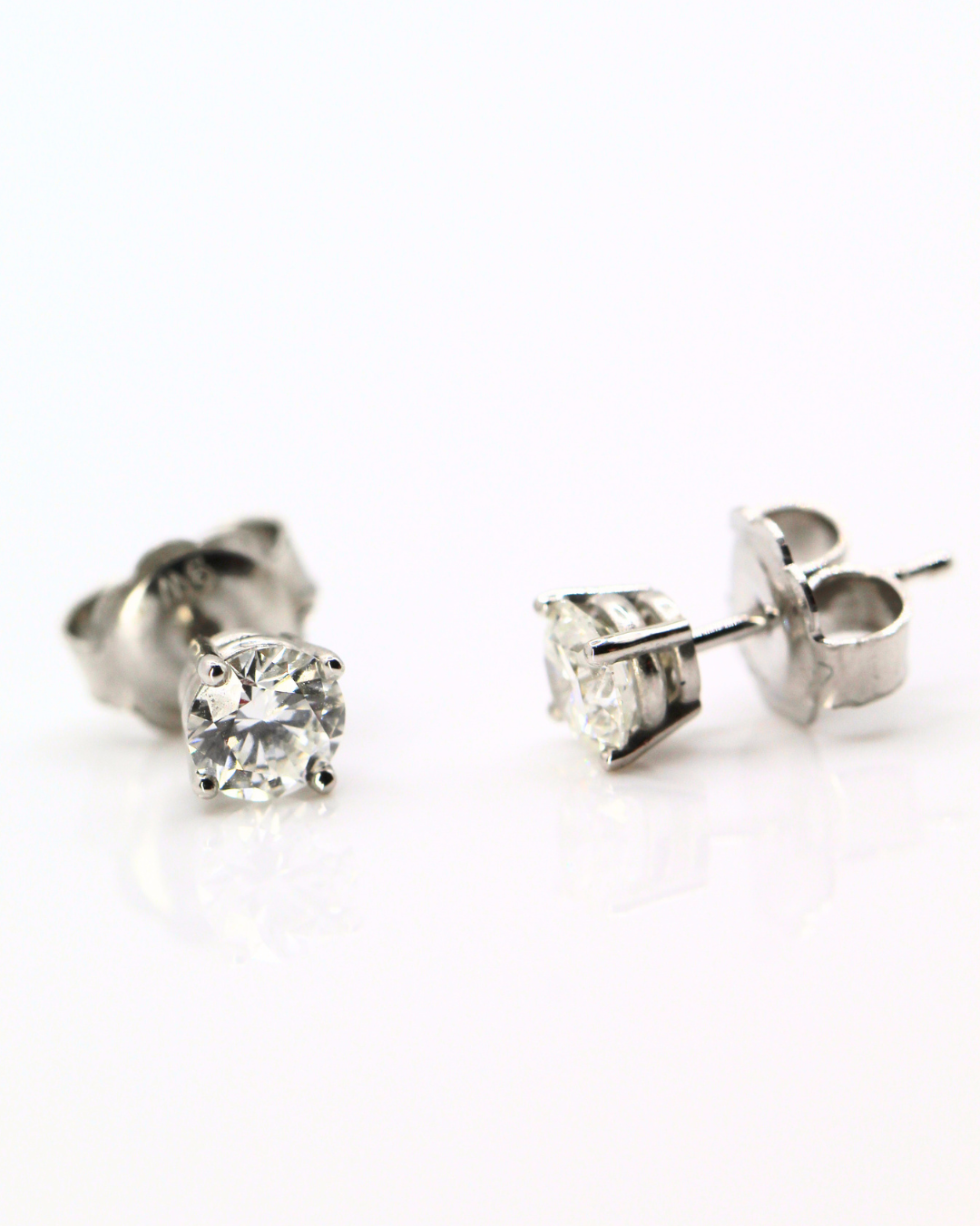 LAB Diamond Studs