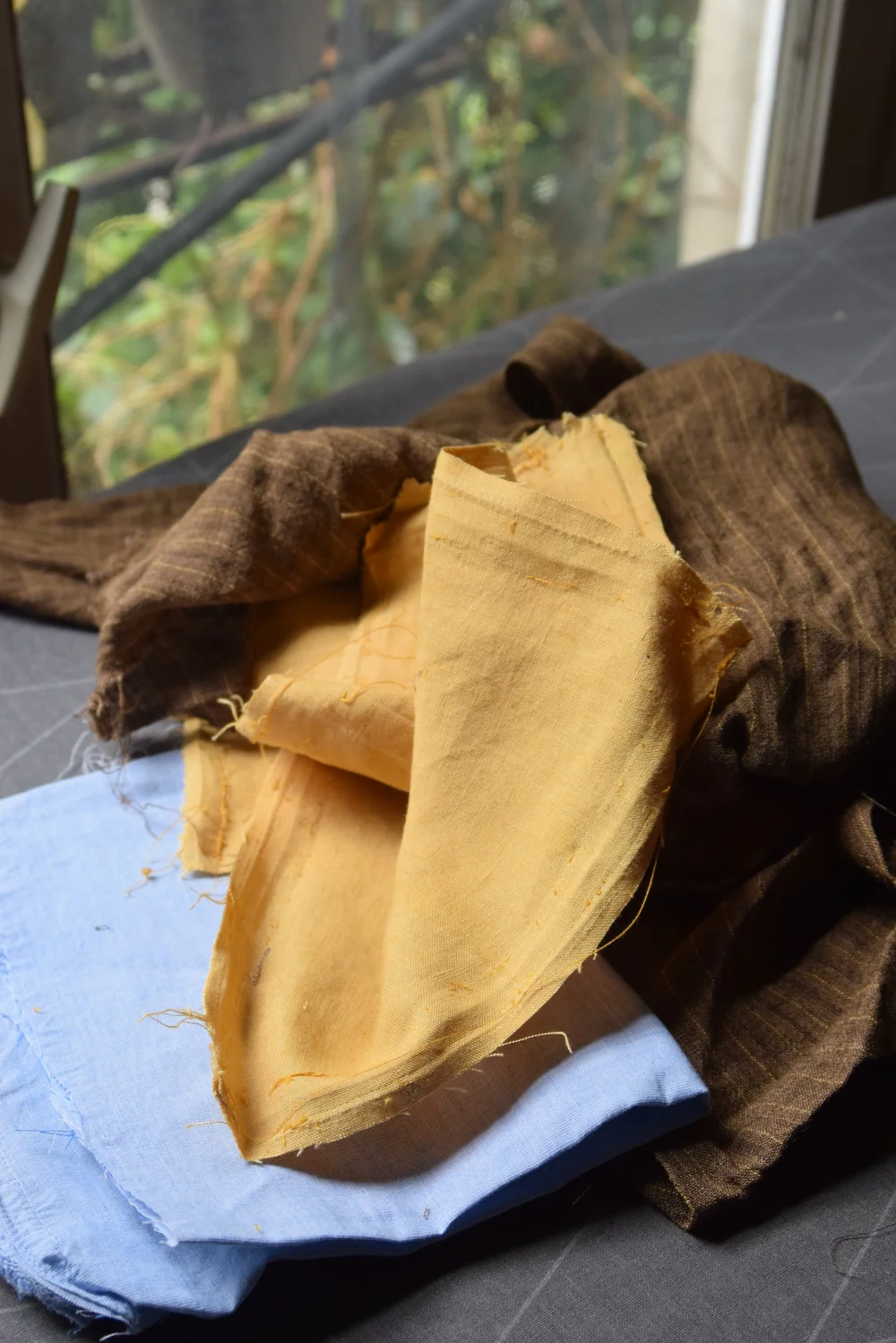 Les tissus issus de vêtements de seconde main.