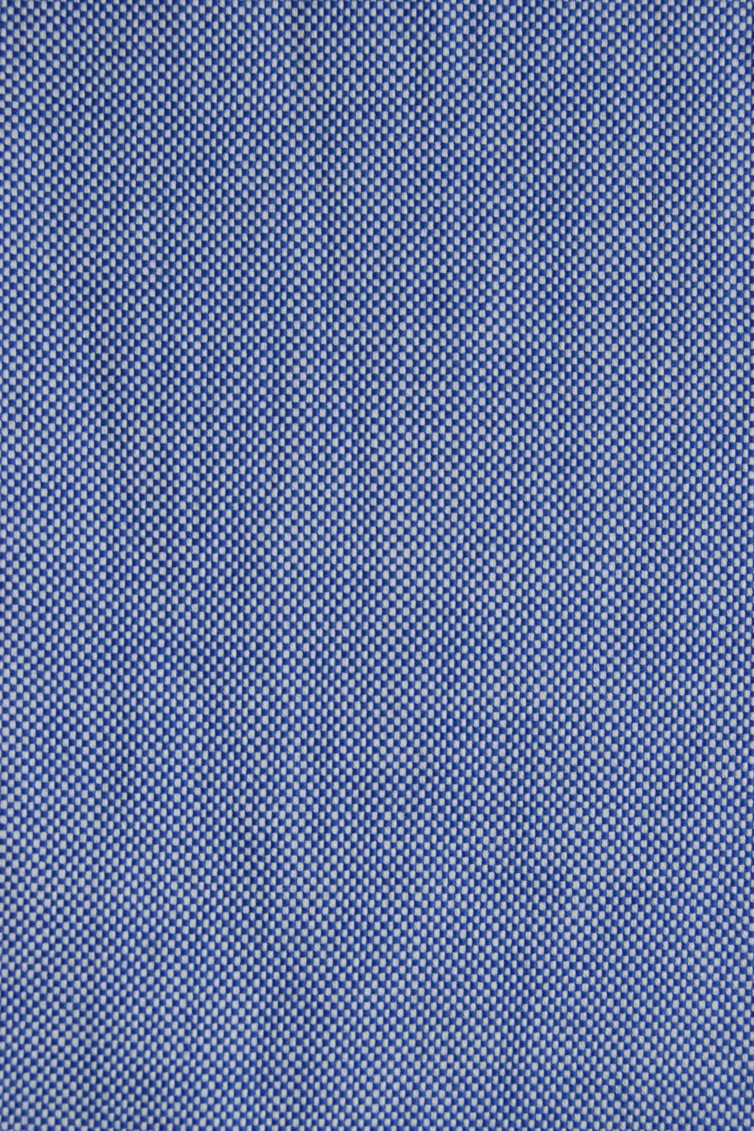 Cotonnade bleu ciel.