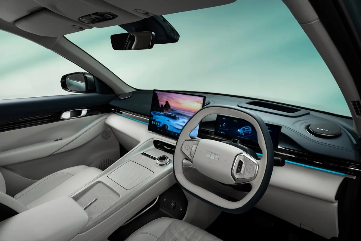 Geely EX5 3qtr Drivers Side Interior - Medium.jpg