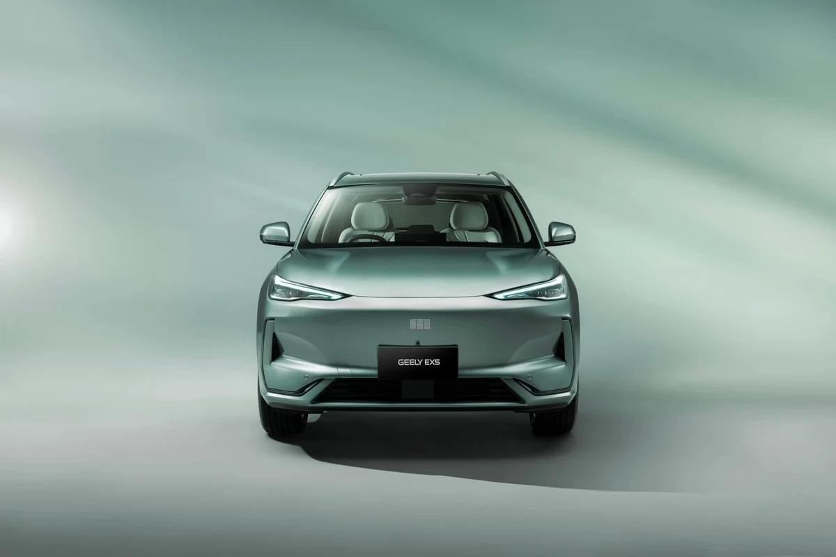 Geely EX5 Max Jade Green  Front - Medium.jpg