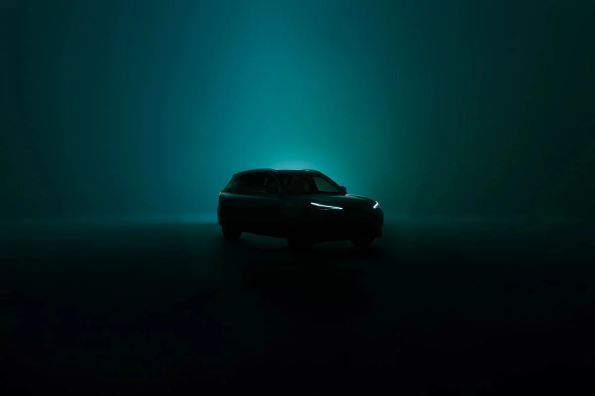 Geely EX5 Front 3qtr TEASER - Medium.jpg