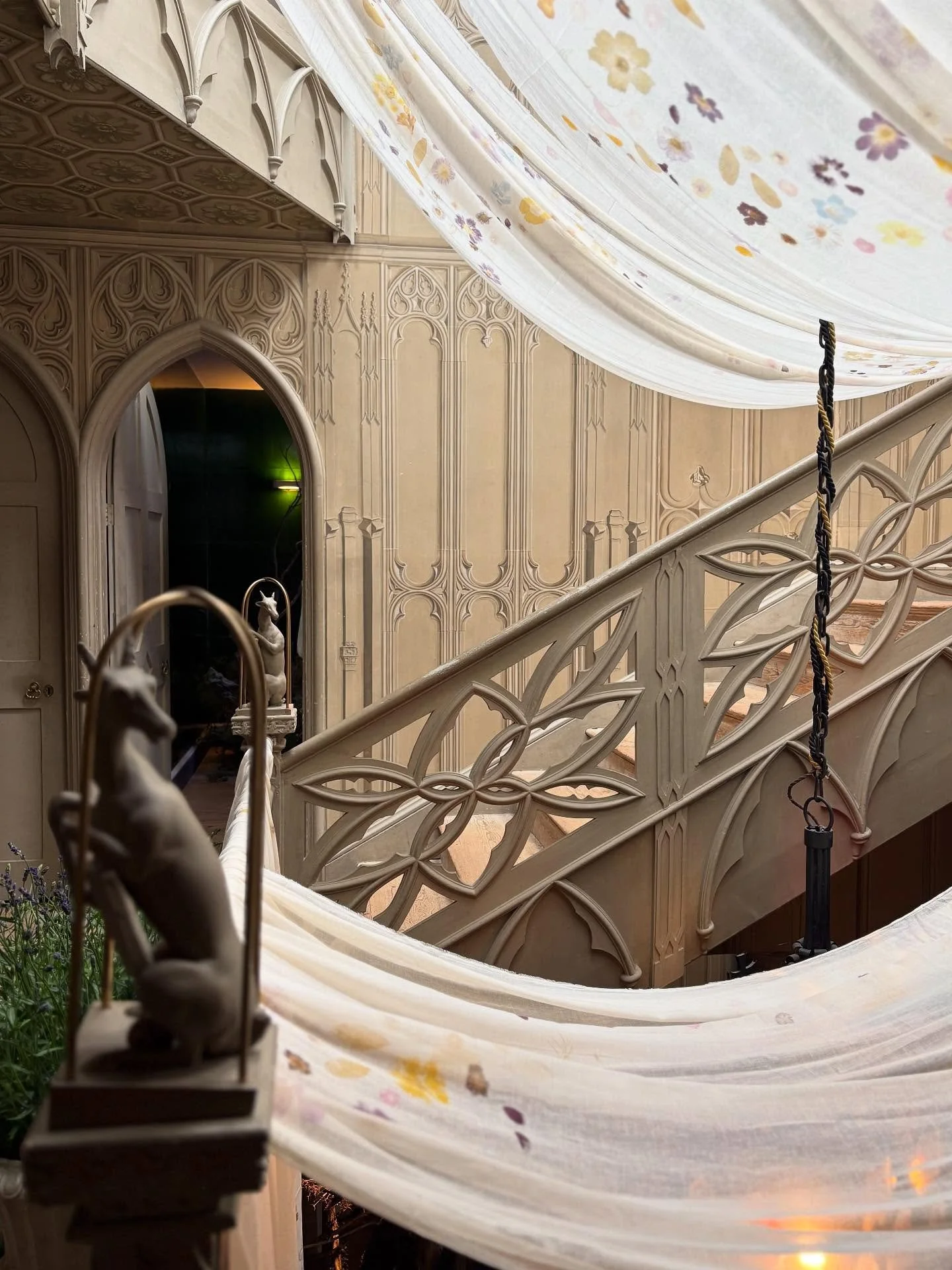 Strawberry hill flower festival was so ephemeral and inspiring I need these pics on my page as a permanent reminder of the ideas that bubbled up inside me as a result of seeing these wonderful floral sculptures. It was incredible seeing the gothic sp