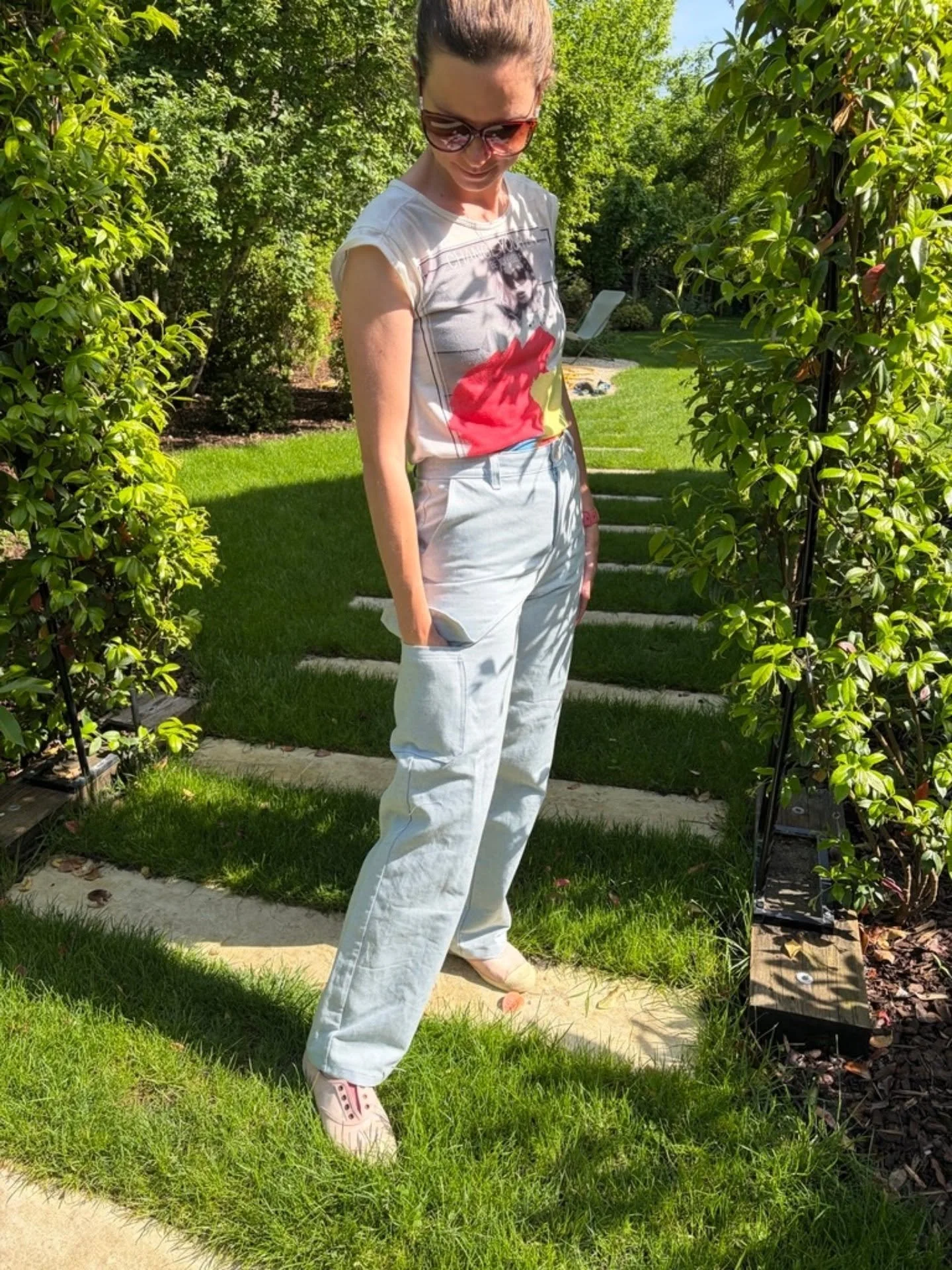 These Chloe Cargo pants made by Nathalie Justice look so good.👌

The pattern comes in sizes 34 to 56 with a full written tutorial AND a video sew-along.
.
.
Estas cal&ccedil;as Chloe da Nathalie Justice ficaram impec&aacute;veis!👌

O molde inclui t