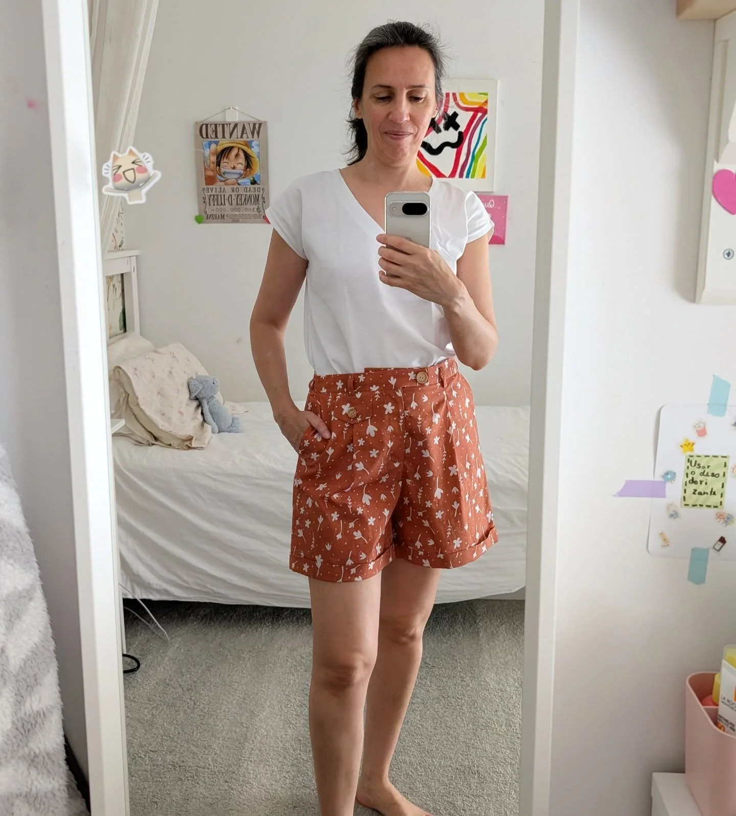 I've been working on another pattern for women, these shorts.
It's my favorite pattern for summer, and the launch is close.
.
.
Estou a preparar um novo molde para senhora, estes cal&ccedil;&otilde;es.
S&atilde;o a minha pe&ccedil;a preferida para o 
