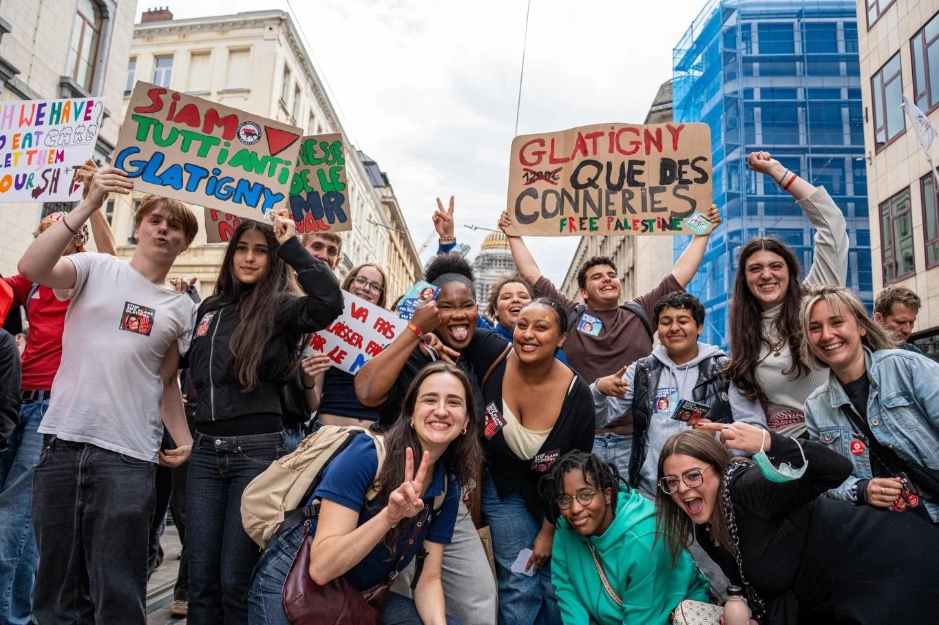 Tous unis contre les r&eacute;formes MR-Engag&eacute;s dans l&rsquo;enseignement et contre les violences faites aux jeunes. #greve #enseignement #glatigny #jeunes #bruxelles