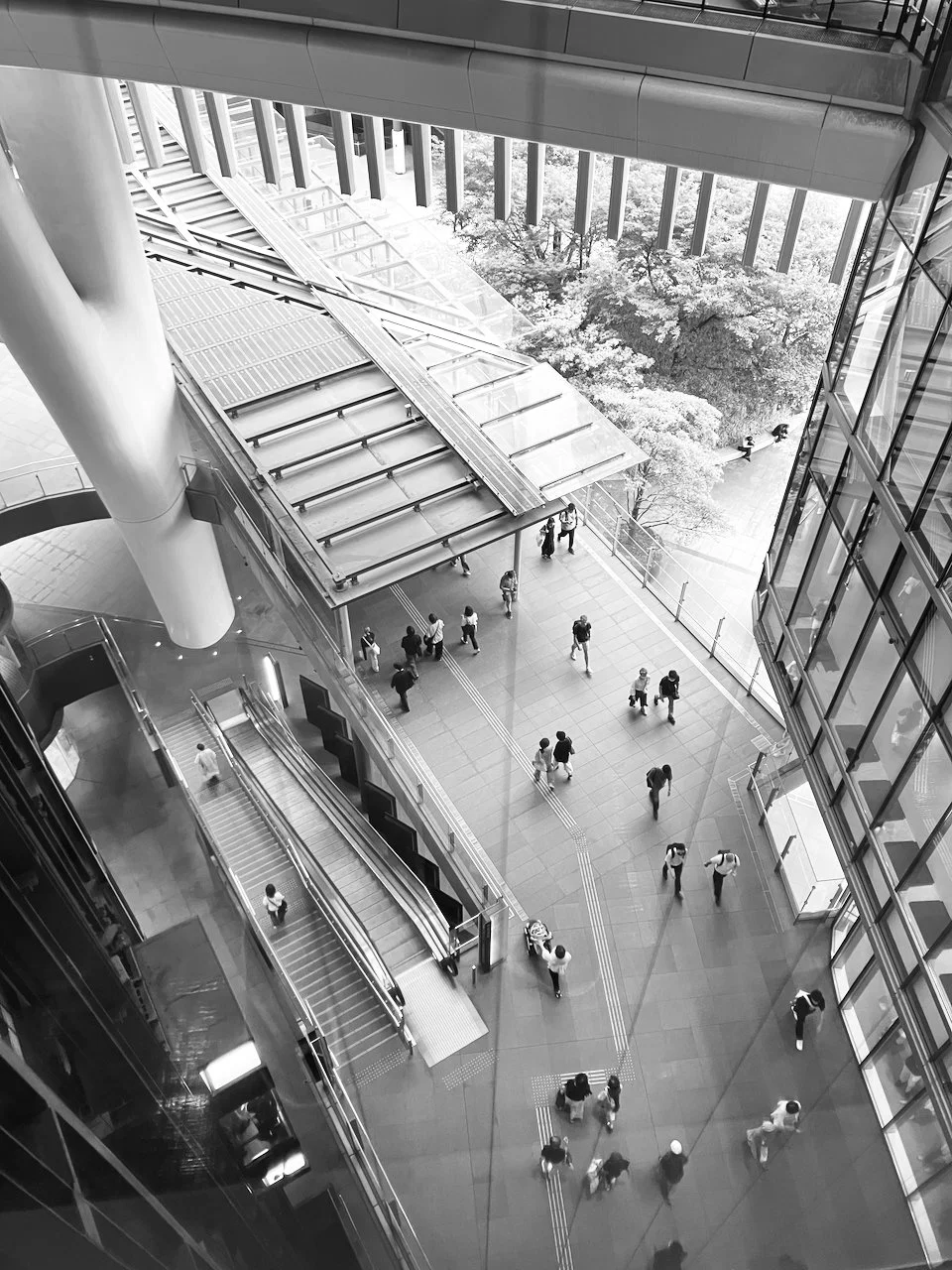 Grand Front North iPhone SE3