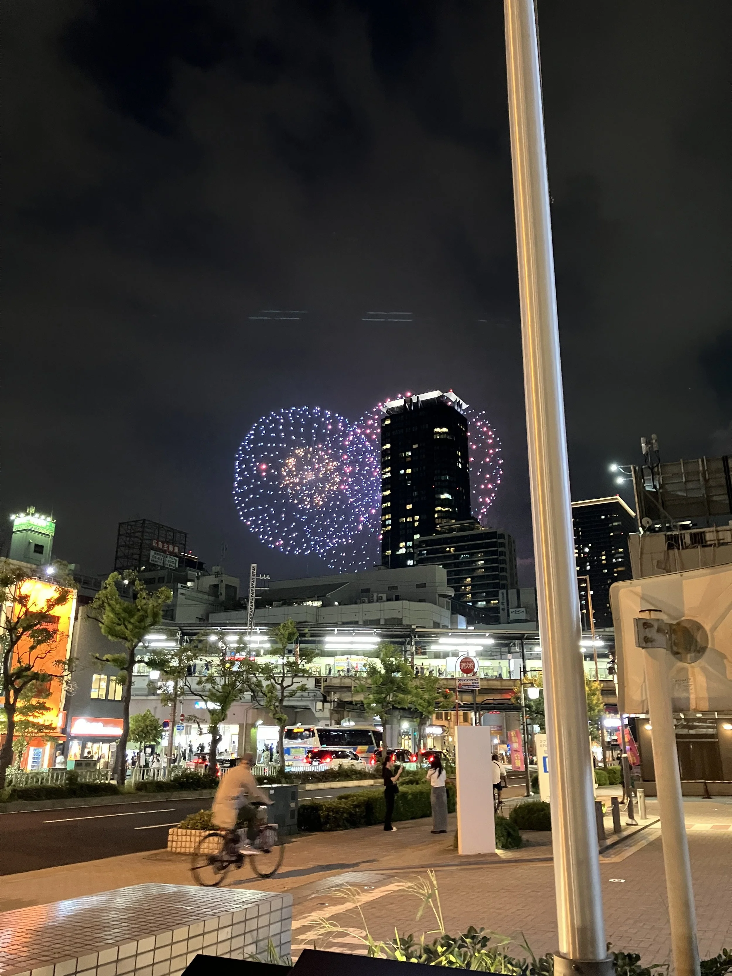 Yodogawa fireworks from afar 
iPhone SE3