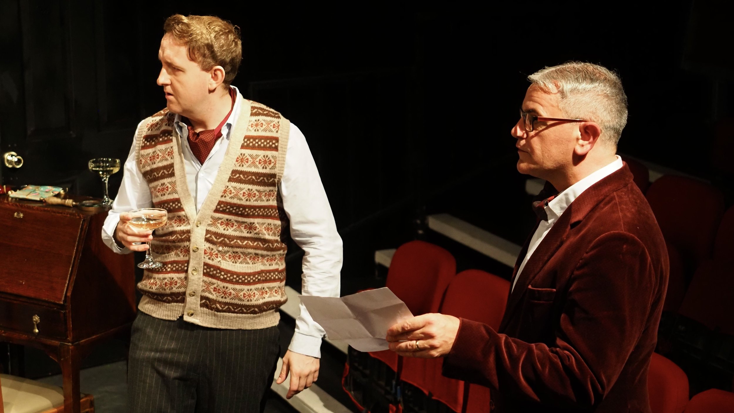 BEST LONDON AMATUER DRAMATICS00020.jpg