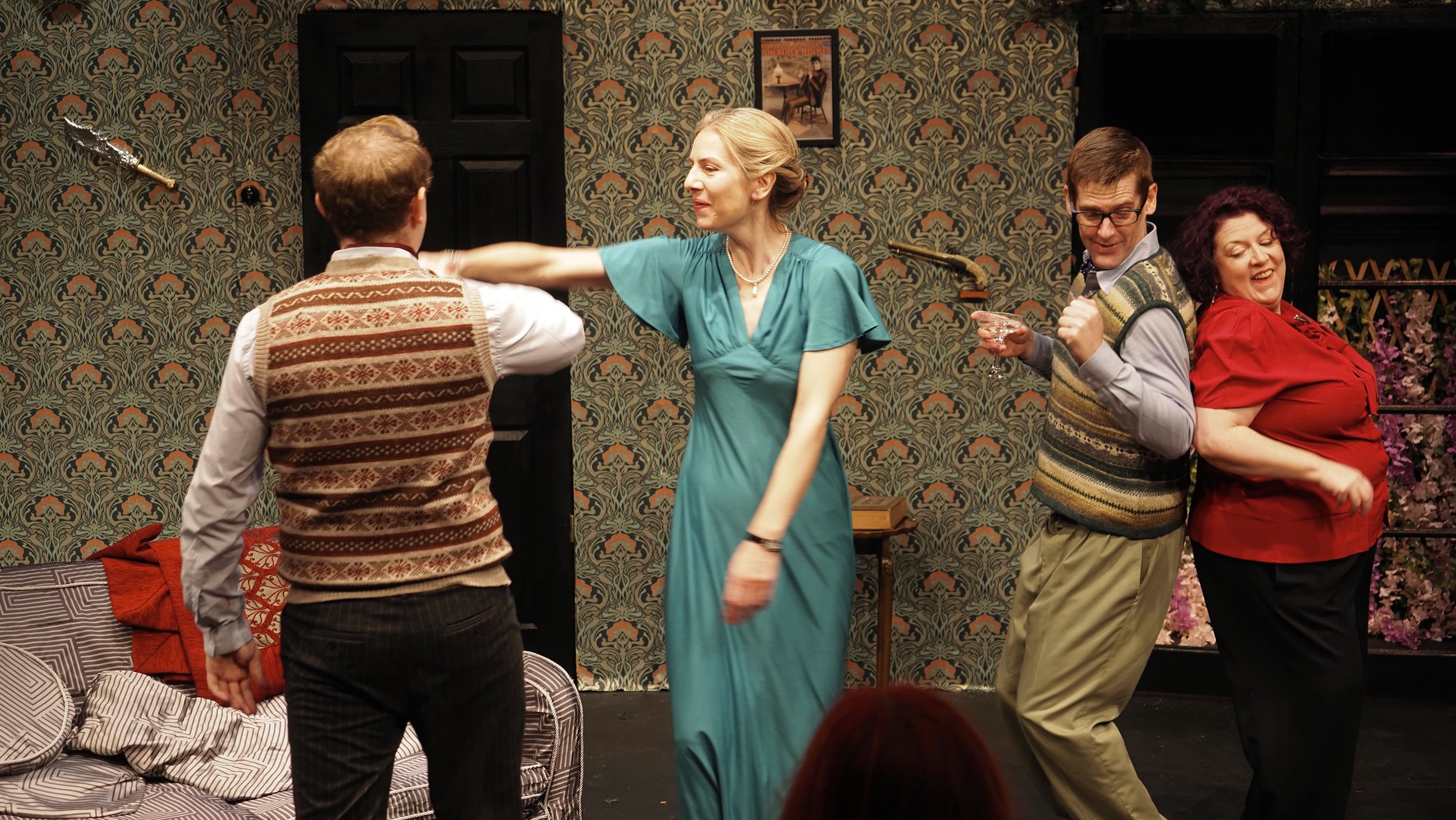 BEST LONDON AMATUER DRAMATICS00028.jpg