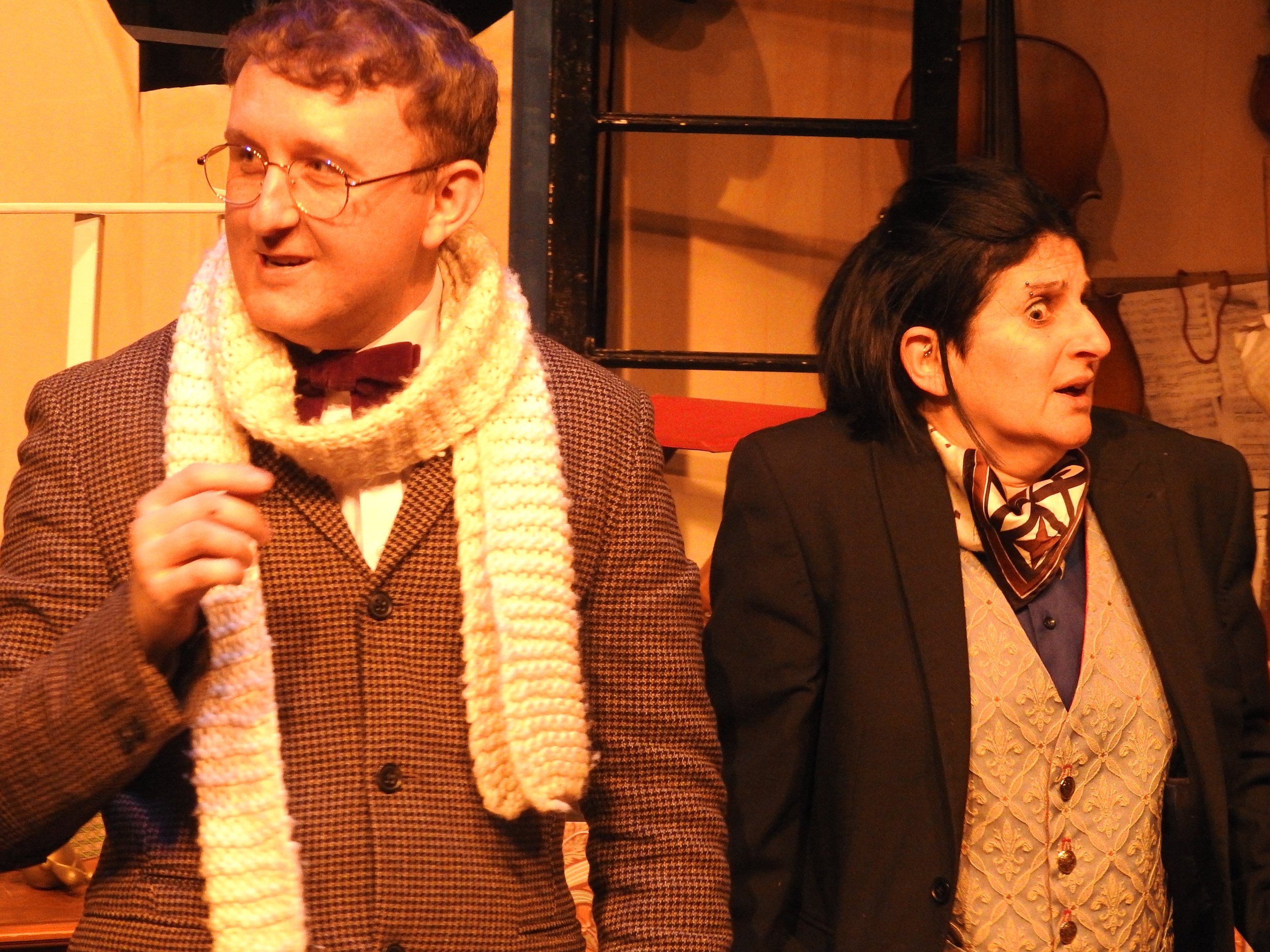 FUN LONDON AMATEUR DRAMATICS00148.jpg