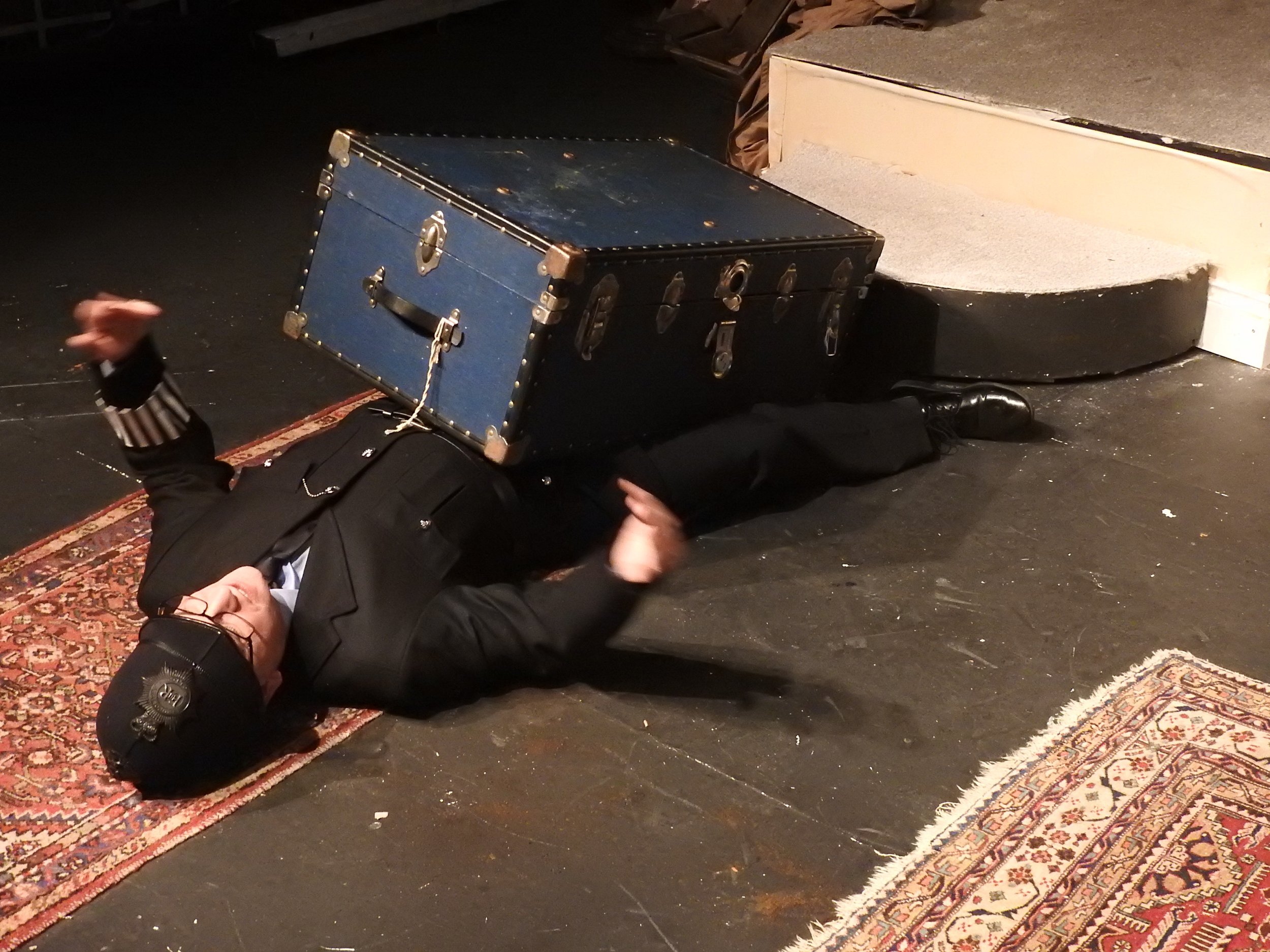 FUN LONDON AMATEUR DRAMATICS00140.jpg