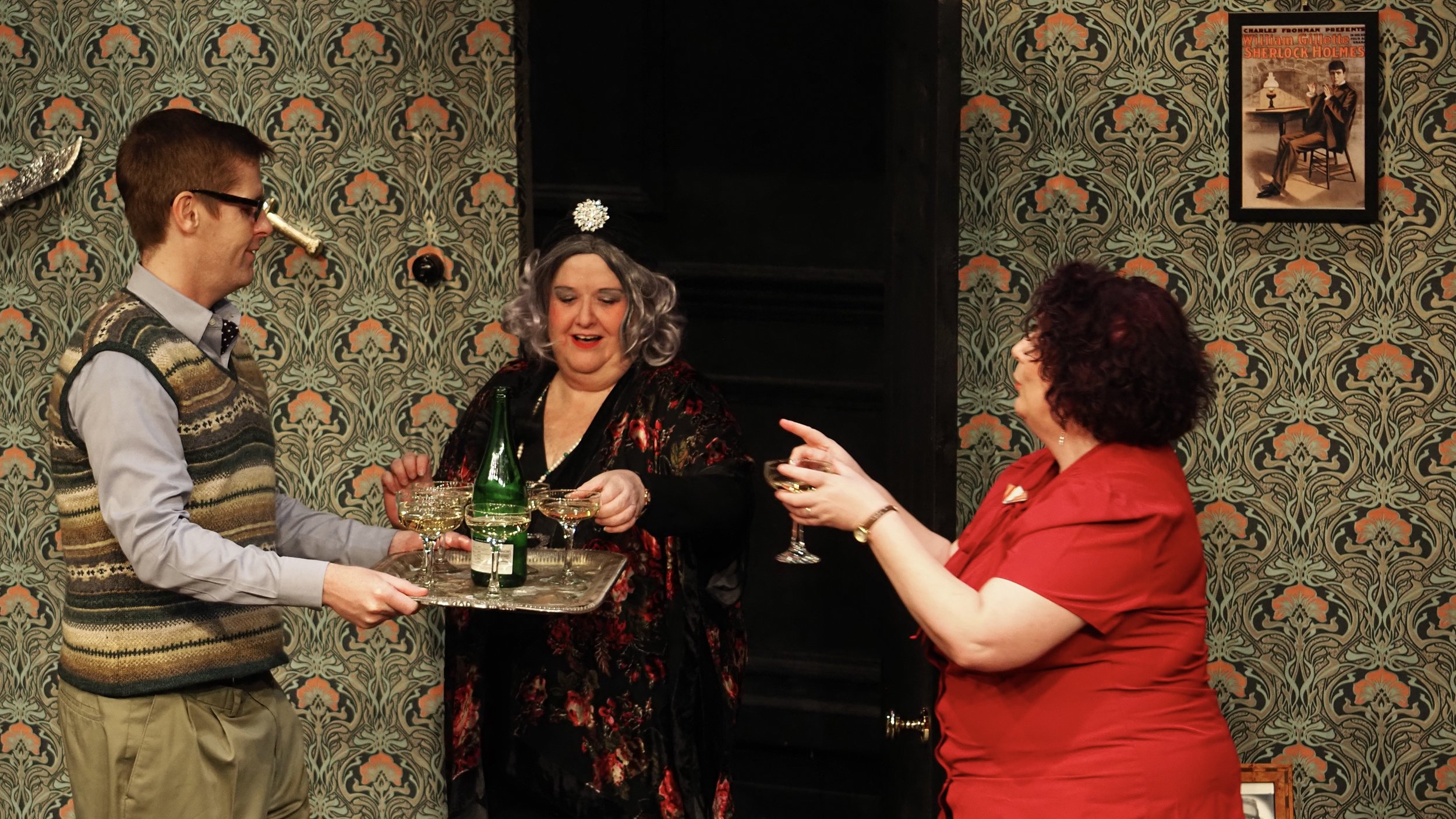 BEST LONDON AMATUER DRAMATICS00017.jpg